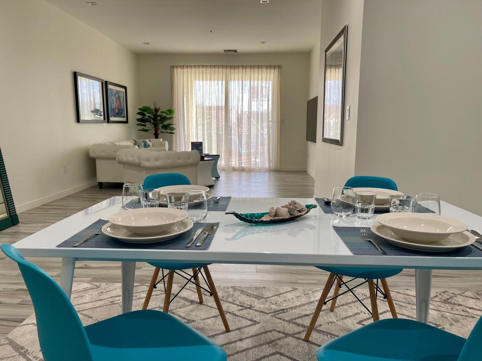 The Cove - Condo Hotel - Palm Beach Strip 5*