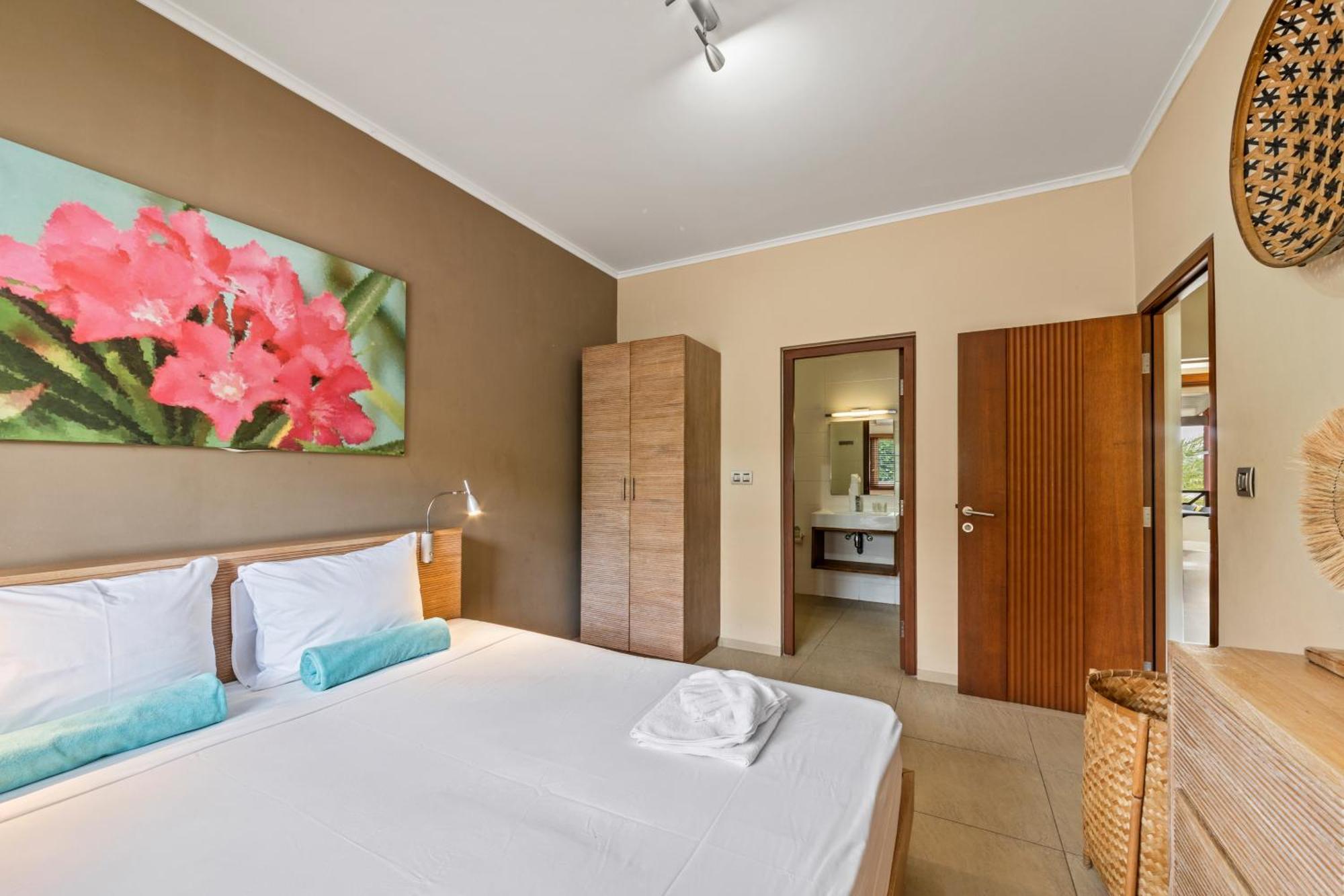 Spanish Water View - Jan Thiel Area Apartment *