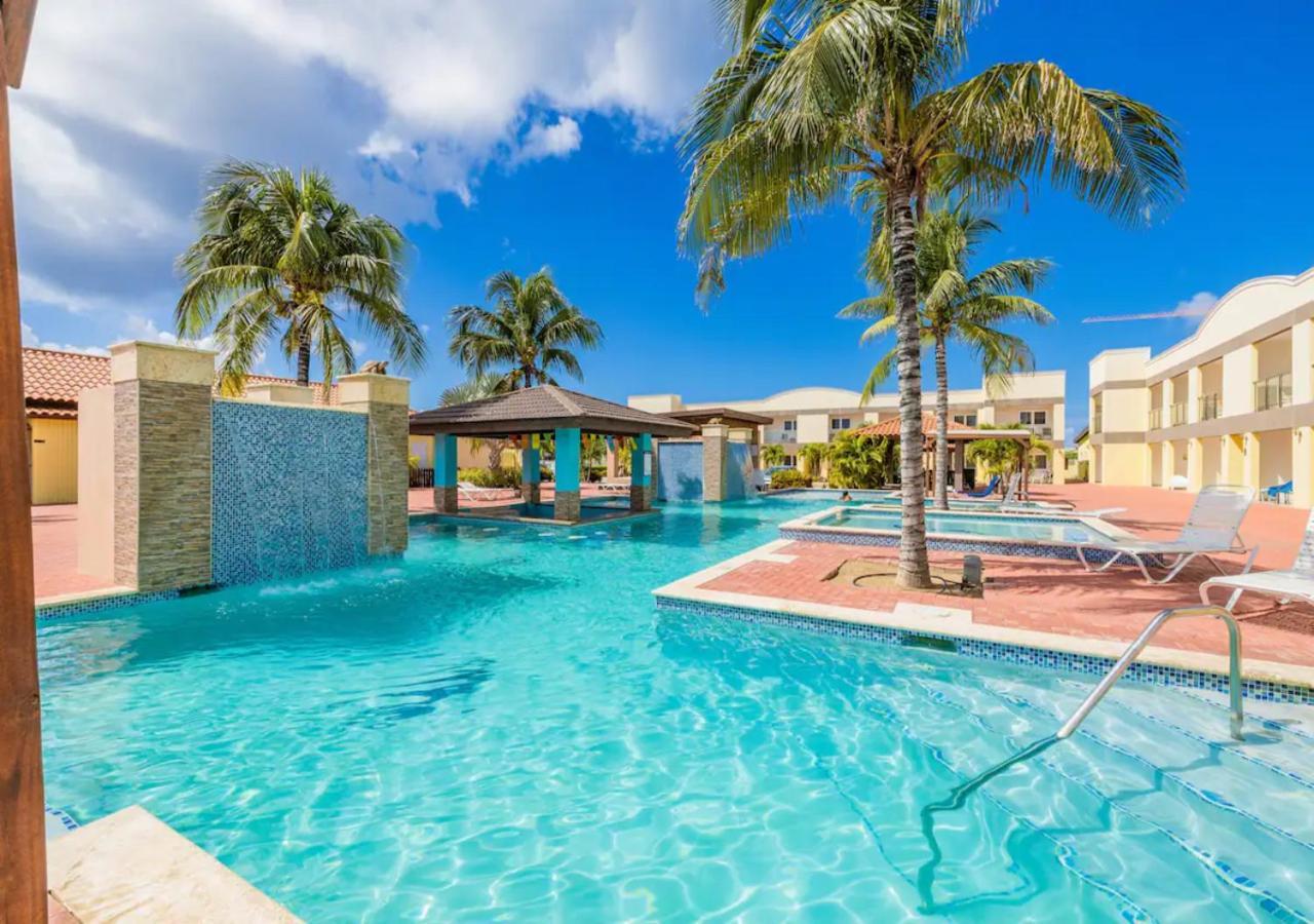 Apartamento Zen Gardens Apartment, 350 Yards From Eagle Beach! *