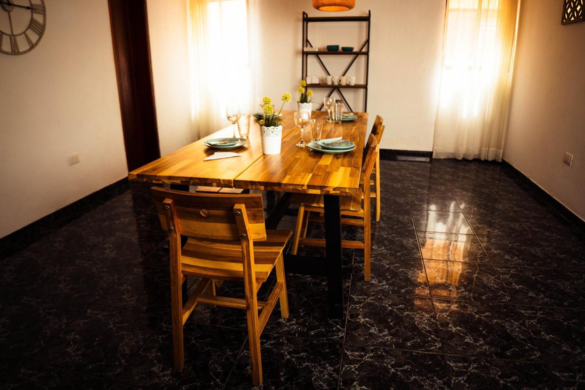 H1 & H2 - Breakfast & Service - Airport Close Apartamento Santiago De Los Caballeros