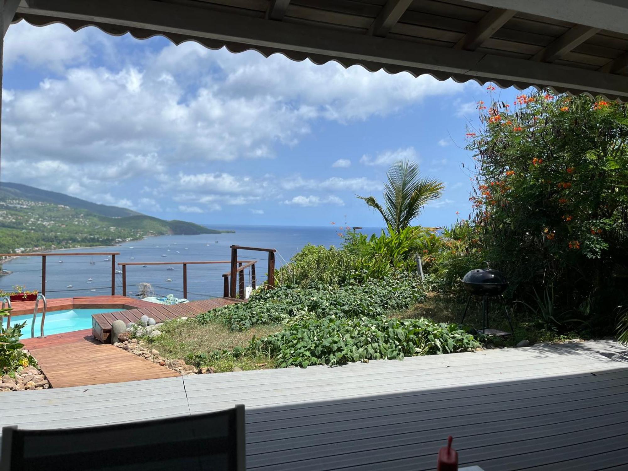 Magnifique Vue Sur Baie De Malendure *