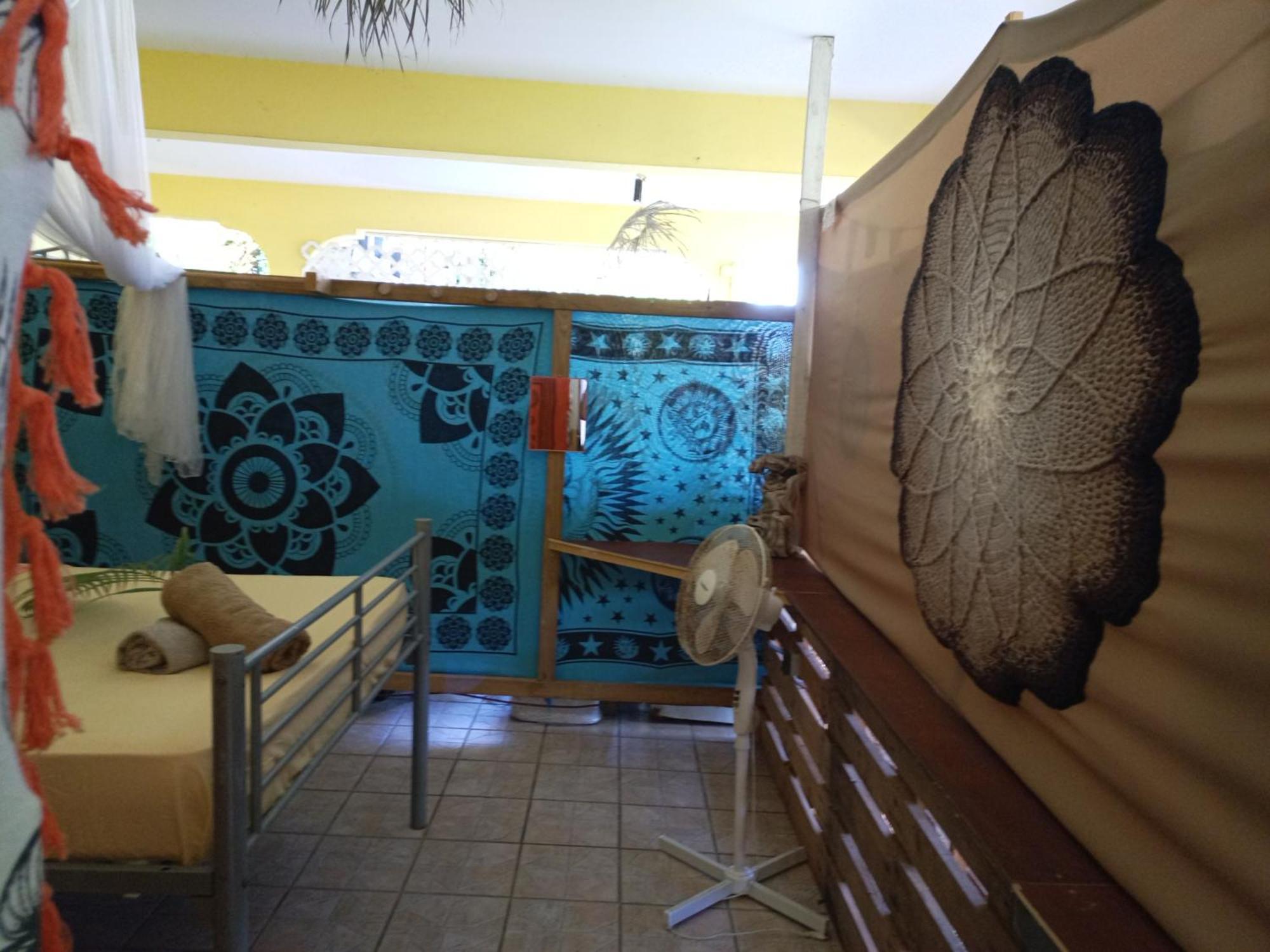 Homestay Happy Hippies House Sainte-Rose