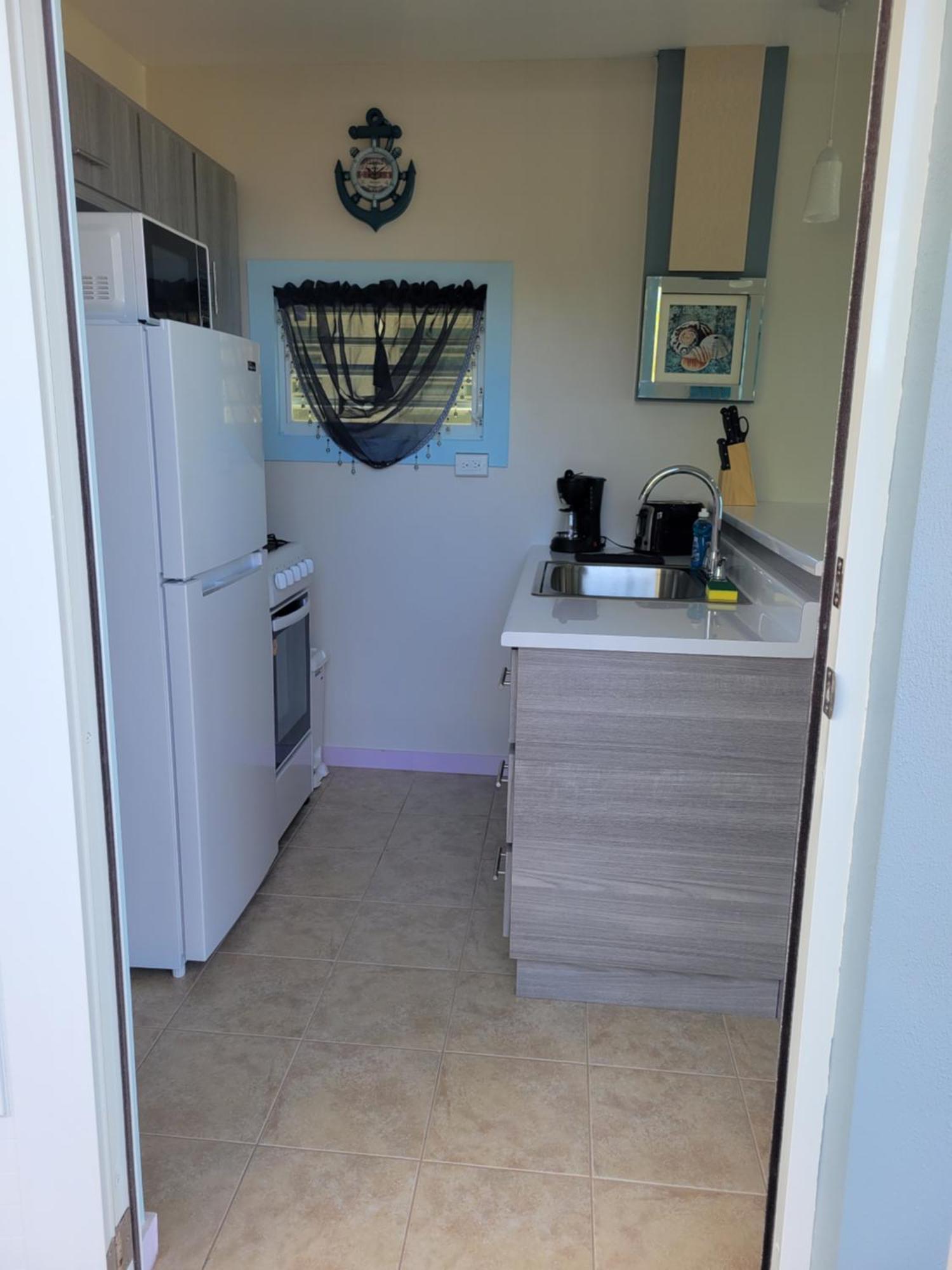 Apartment Yaeliz Front *