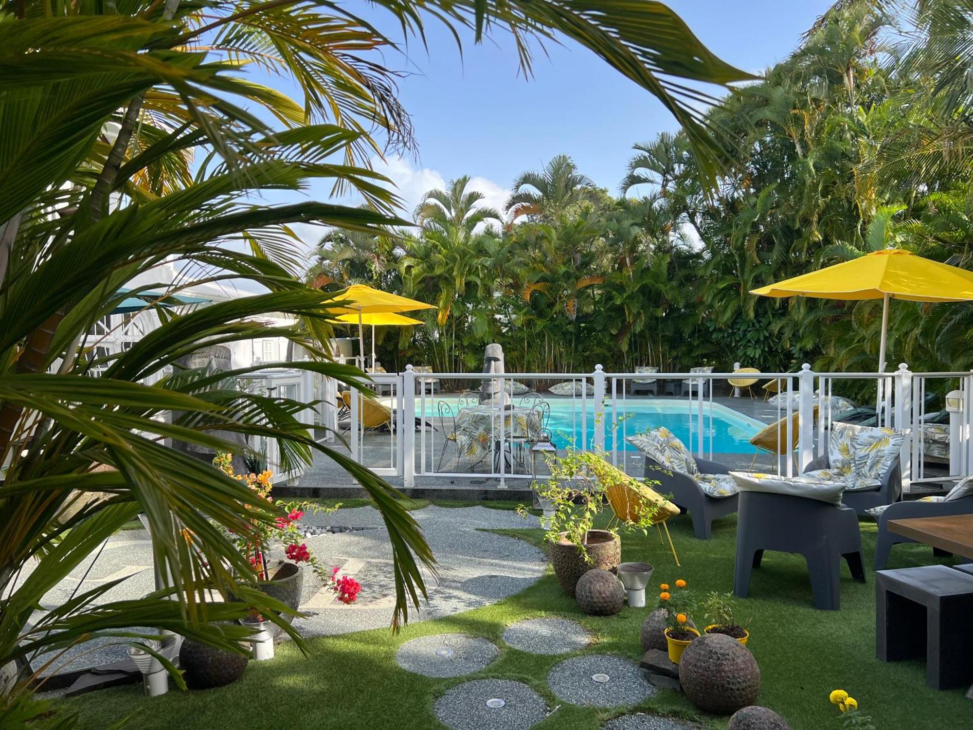 Lord Domaine - Piscine & - Bar & Lounge - Restaurant Gastronomique Lamentin