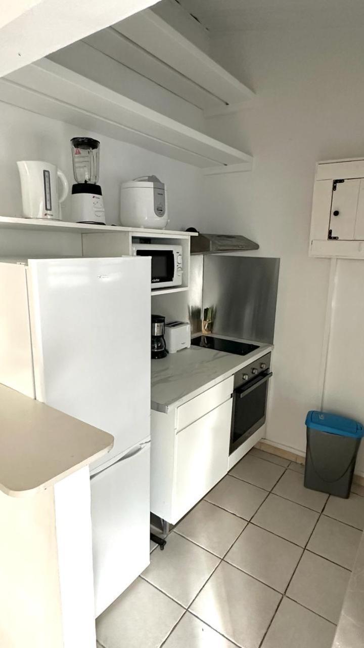 Apartment Pied Dans L'eau-tartane La Trinité