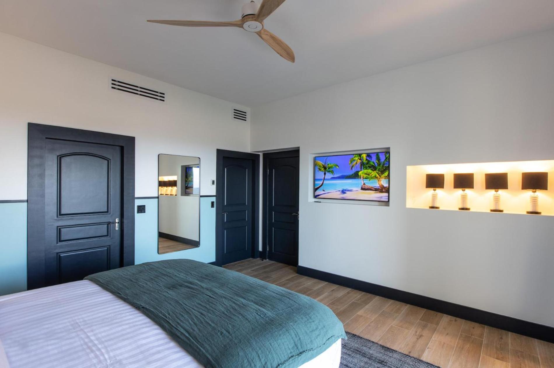 Apartment Designers Delight 3 Bedroom W Pool Gym Tennis Courts Cupecoy (Sint Maarten)