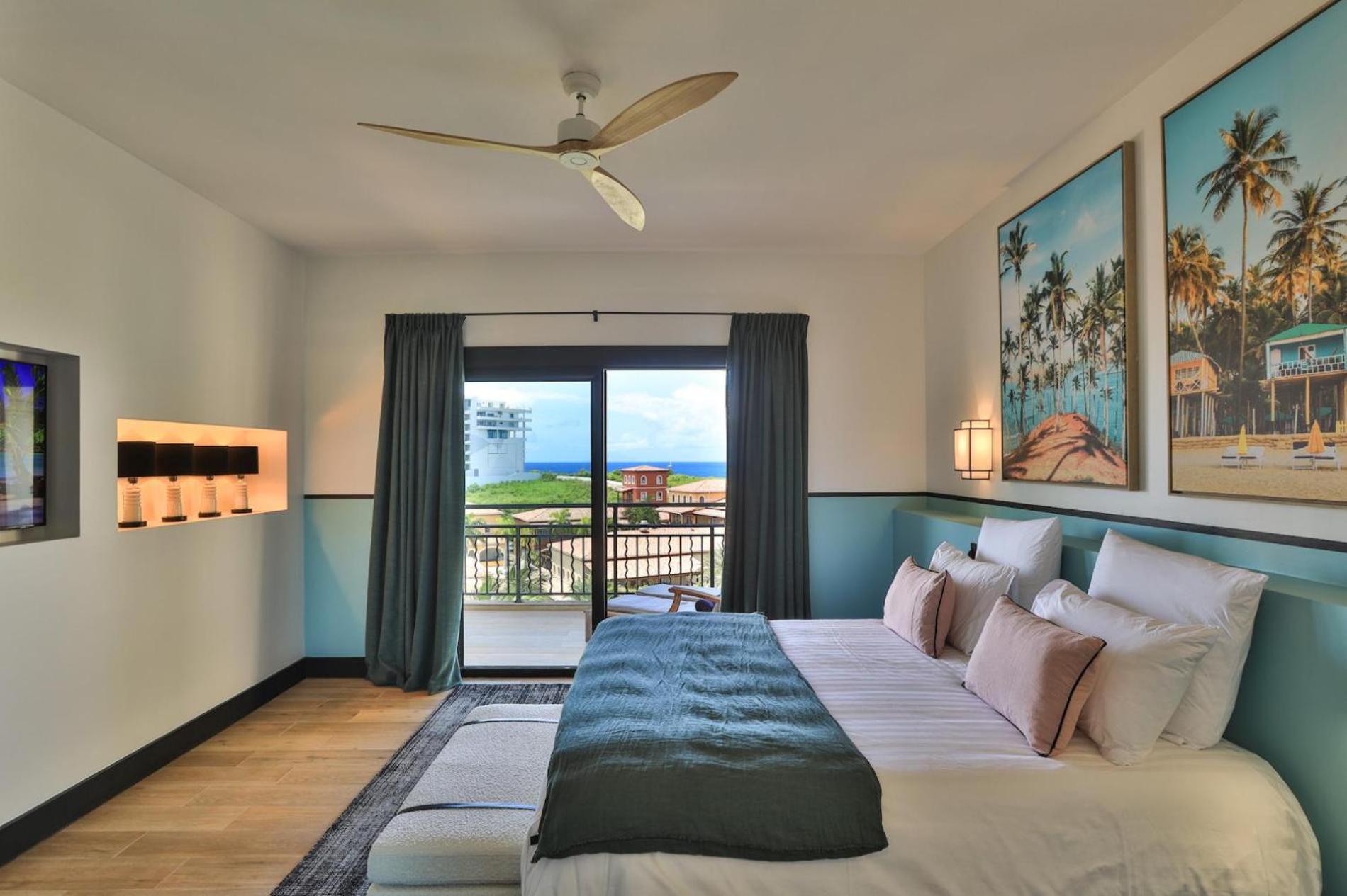 Designers Delight 3 Bedroom W Pool Gym Tennis Courts