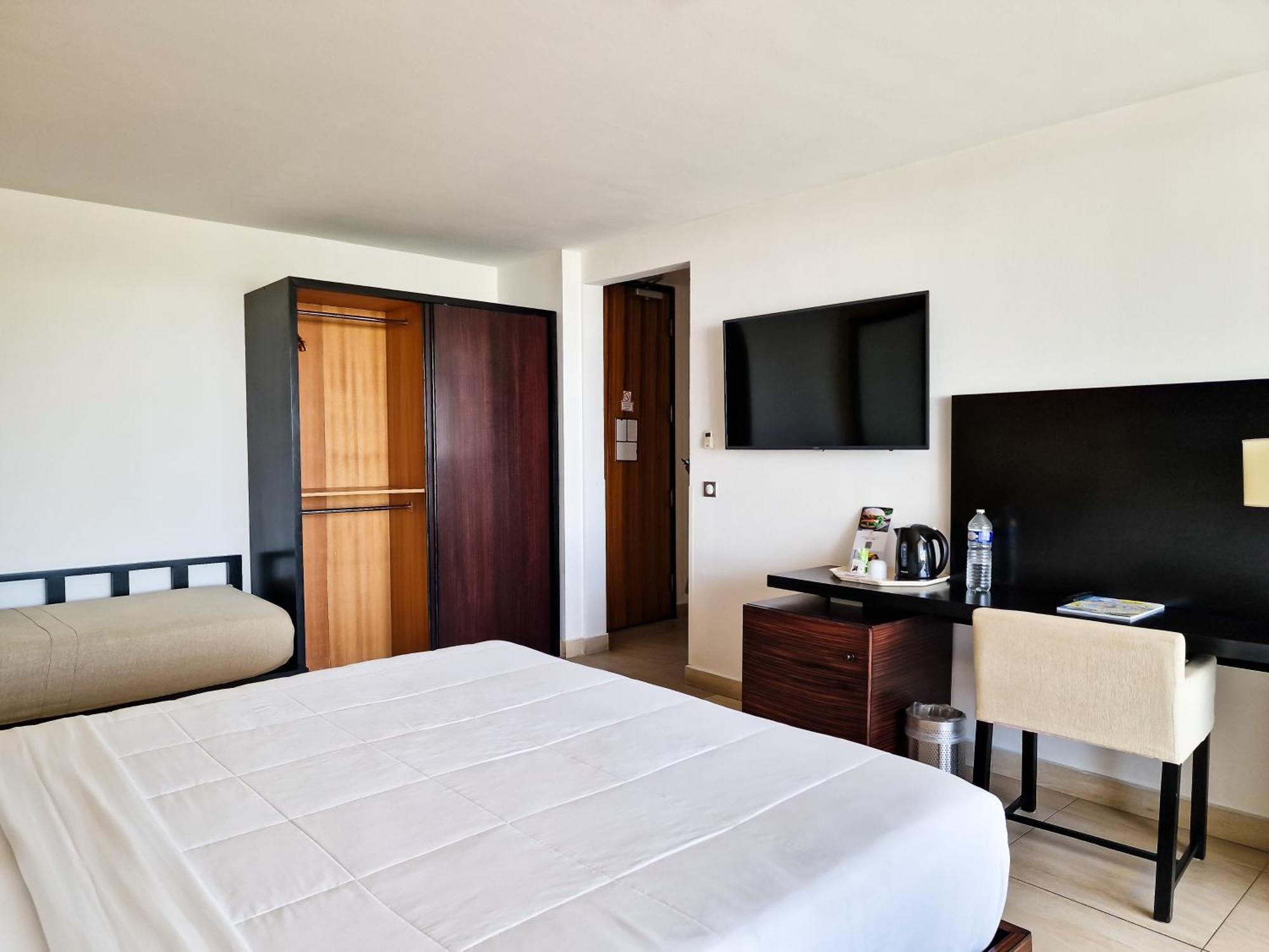 Hommage & Residences Hotel 4*