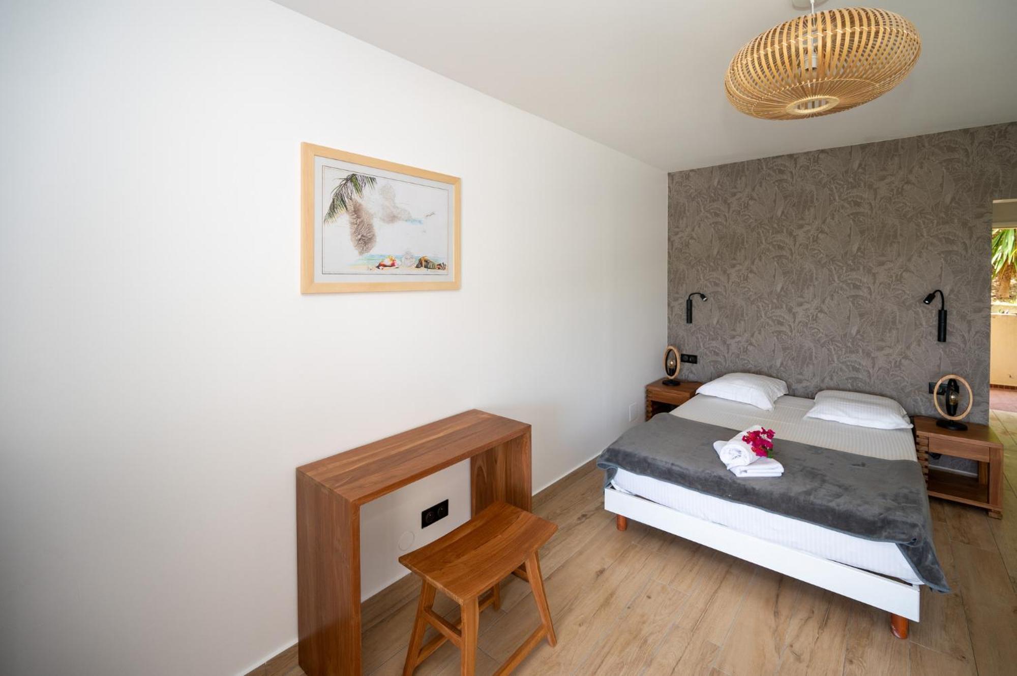 Apartment Studio, Piscine Et Vue A La Marina Le Gosier (Grande-Terre)