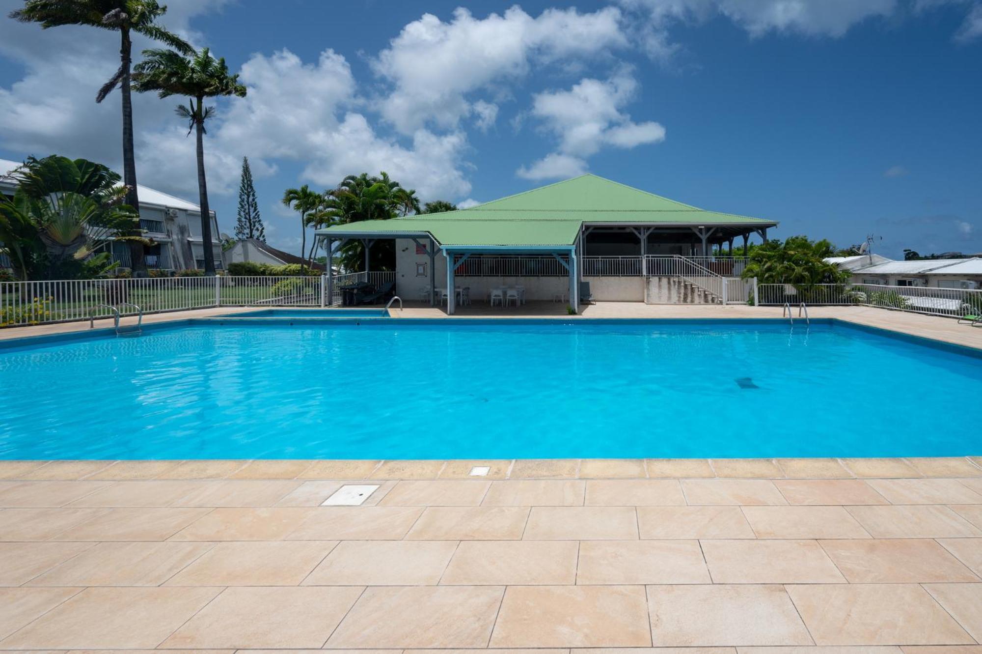 Apartment Studio, Piscine Et Vue A La Marina Le Gosier (Grande-Terre)