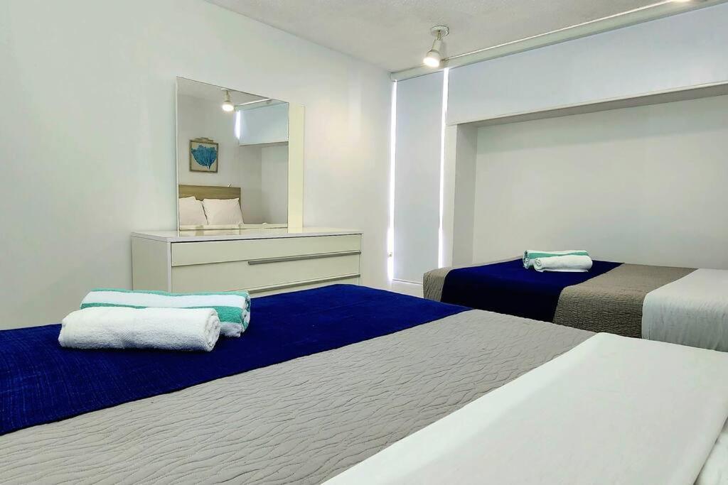 Ocean View Deluxe Suite: Pvt. & Pool Aparthotel San Juan