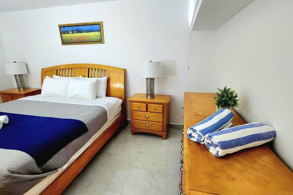 Ocean View Deluxe Suite: Pvt. & Pool Aparthotel San Juan