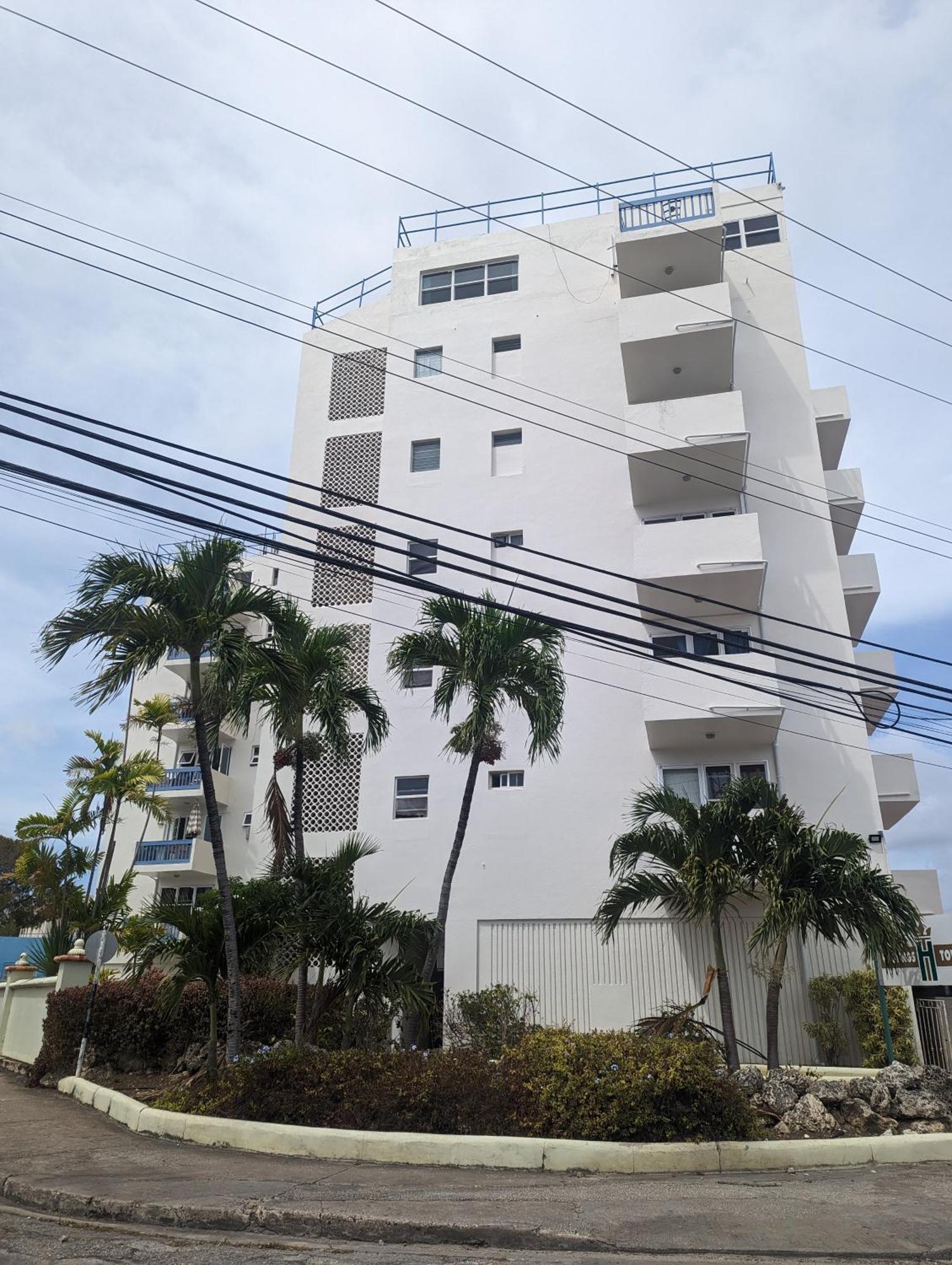Hastings Central 3d Studio Apt Opp Beach Apartamento Bridgetown