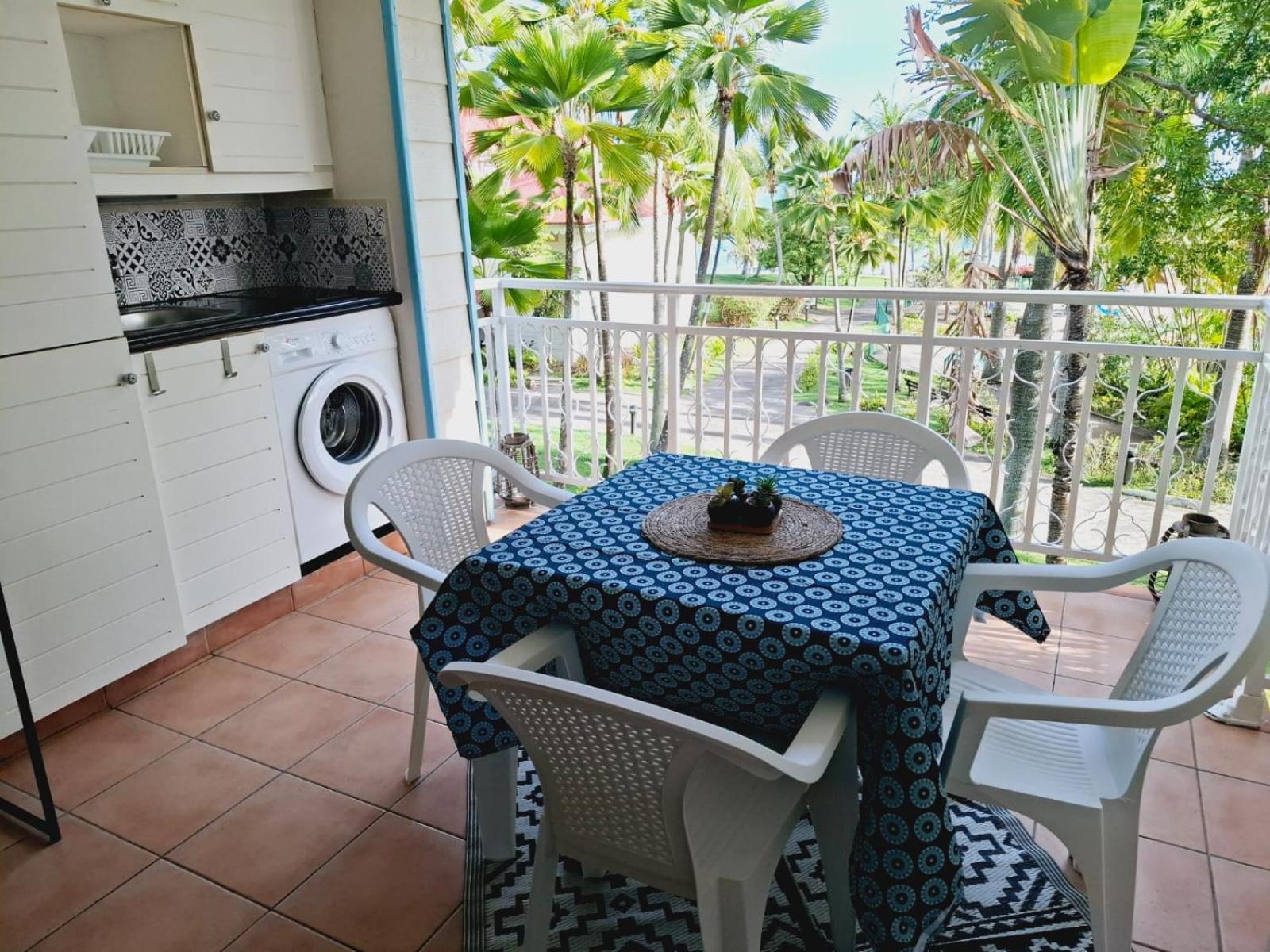 4 Pers Dans Village * Sainte-Anne (Grande-Terre)