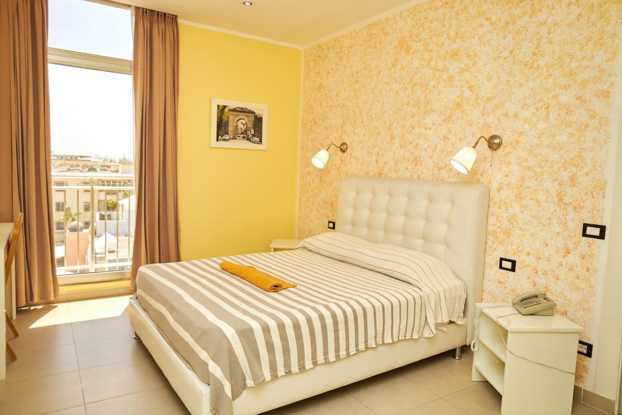 La Vlta E' Bella Aparthotel *