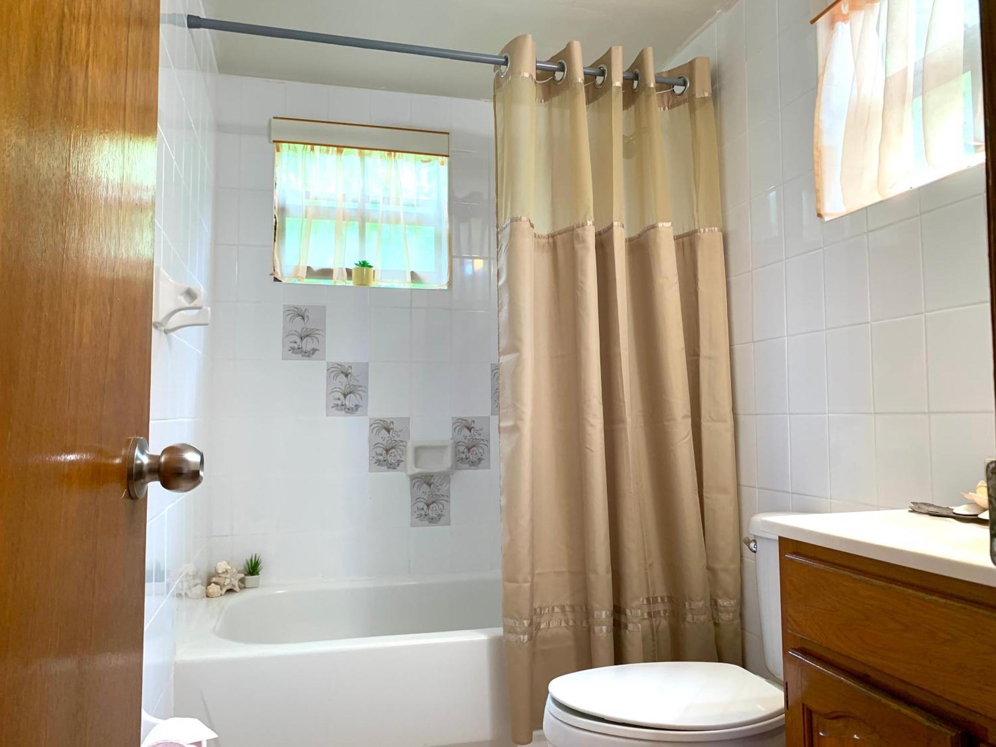 Tropical 1b Apartment Jolly Harbour