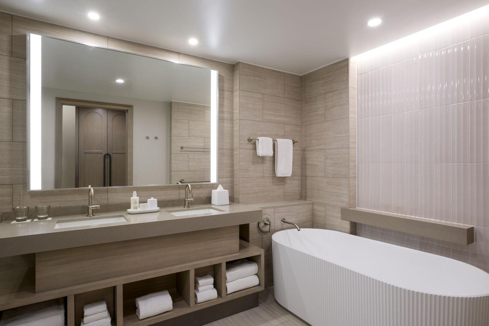 Jw Marriott St Maarten & Resort 5*