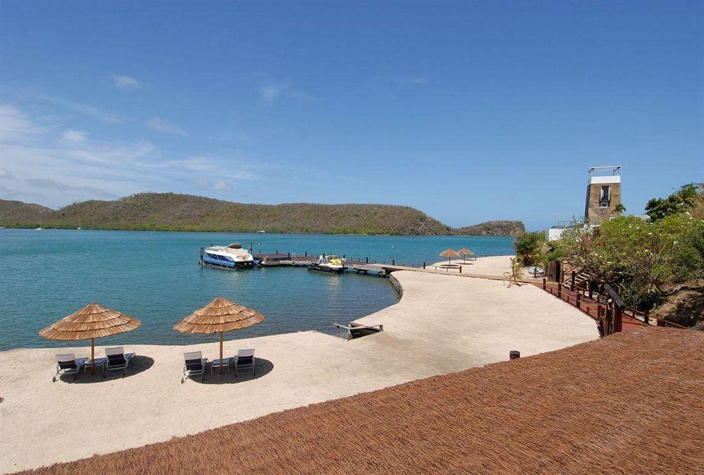 Hotel Mount Hartman Bay Estate 5*