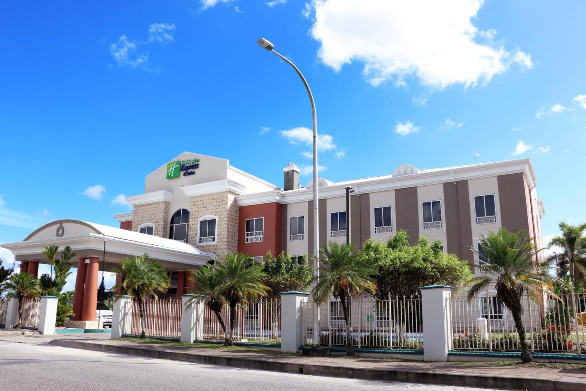 Express Trincity By Ihg Hotel