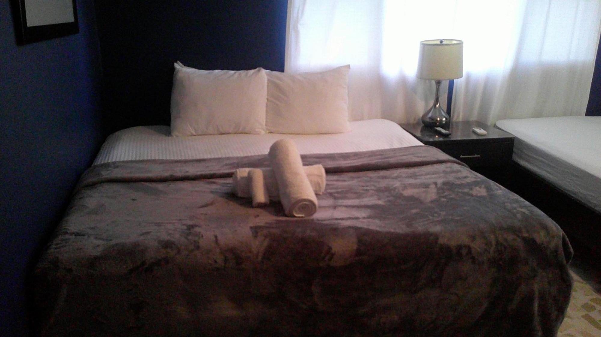 E&j Boutique Residences Guest house