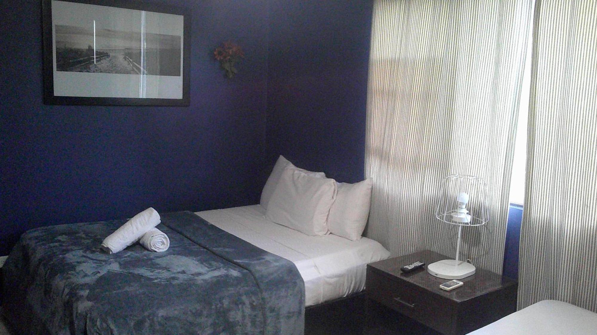 E&j Boutique Residences Guest house