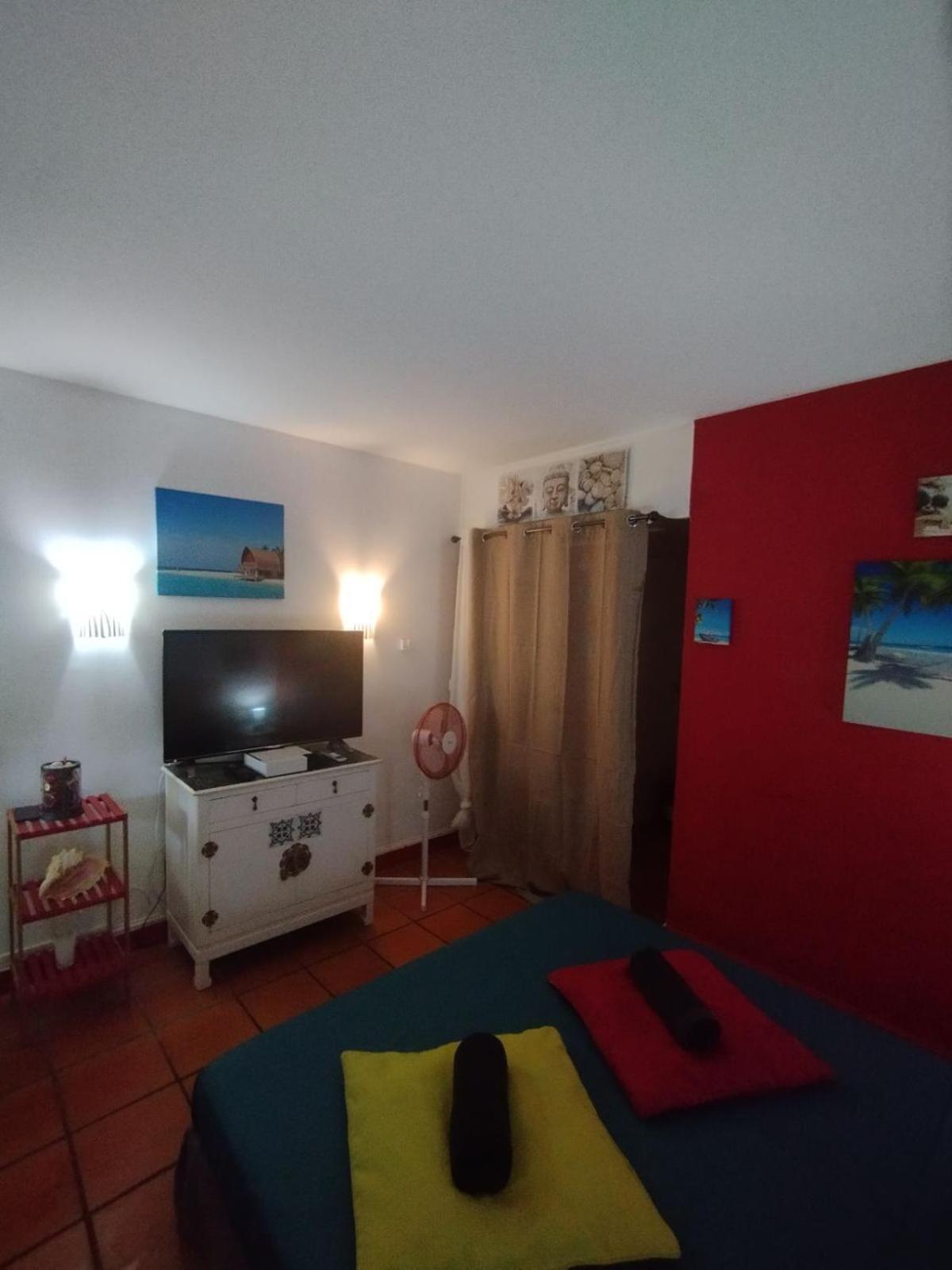 Apartment Cocotiers Et Pieds Dans L'eau *