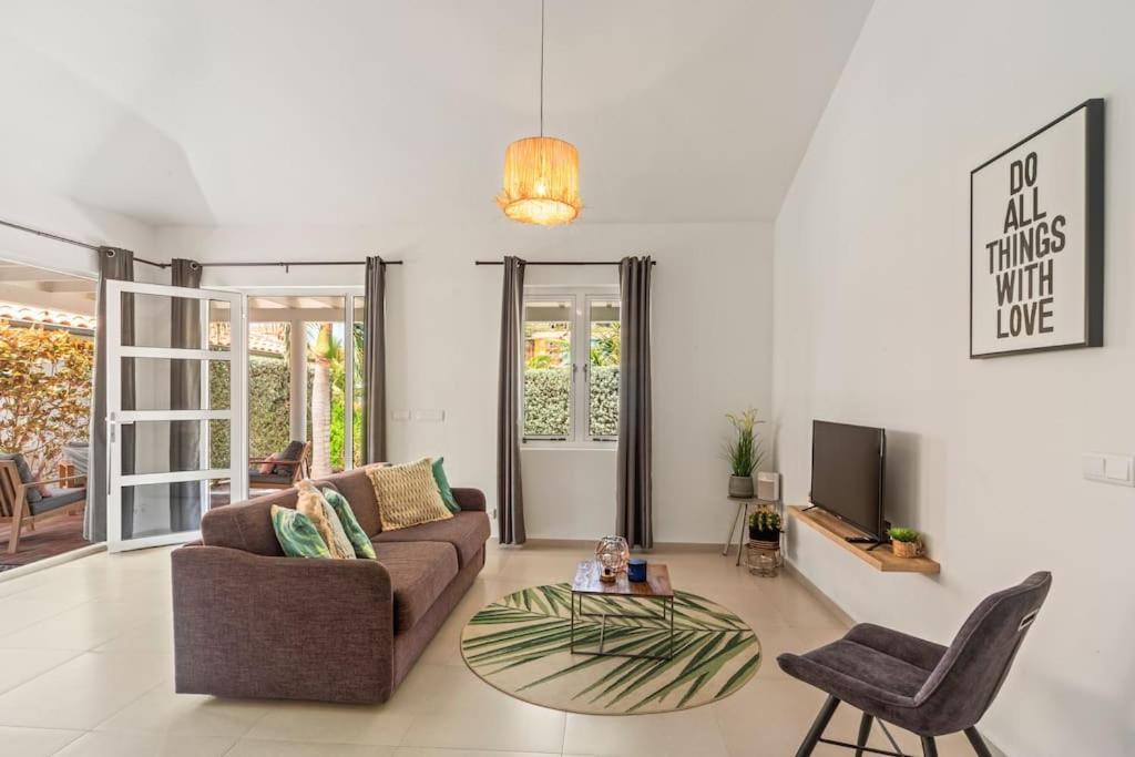 Apartamento Vakantiewoning - Zwembad - Nabij Mambo Beach Willemstad