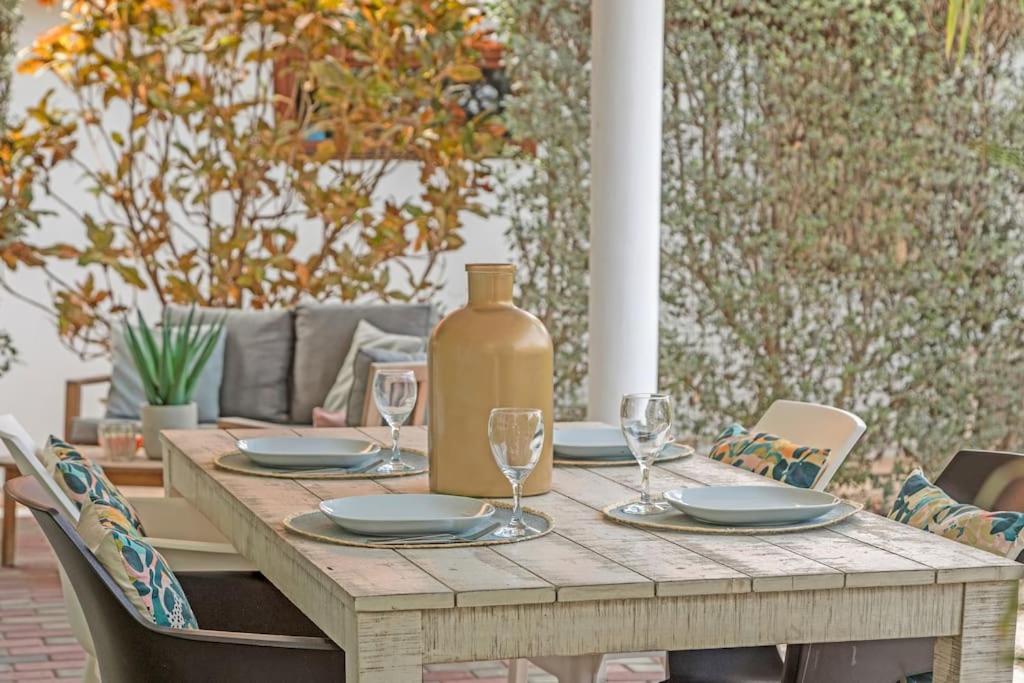Apartamento Vakantiewoning - Zwembad - Nabij Mambo Beach