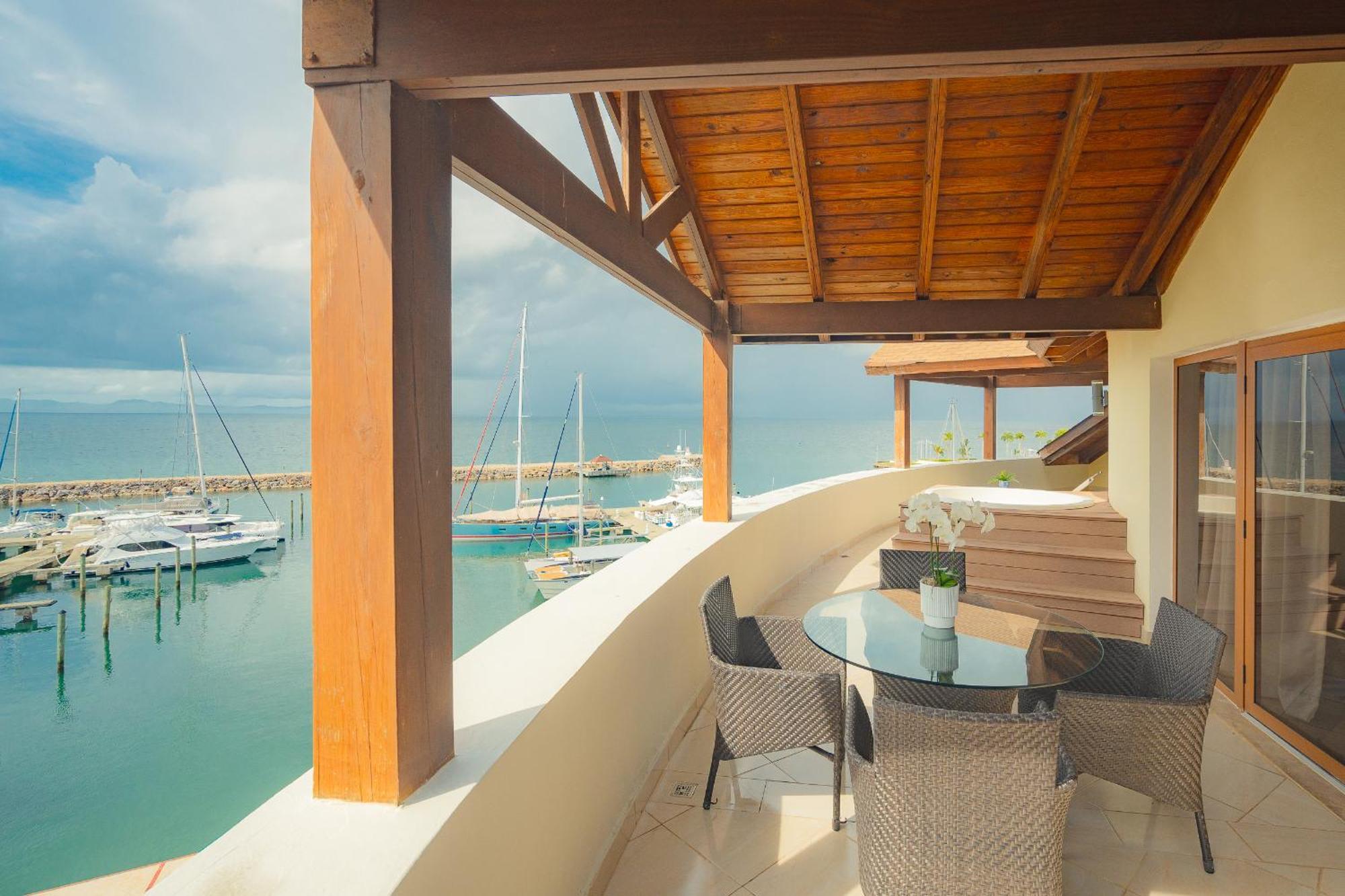 The Bannister & Yacht Club By Mint 5* Samana