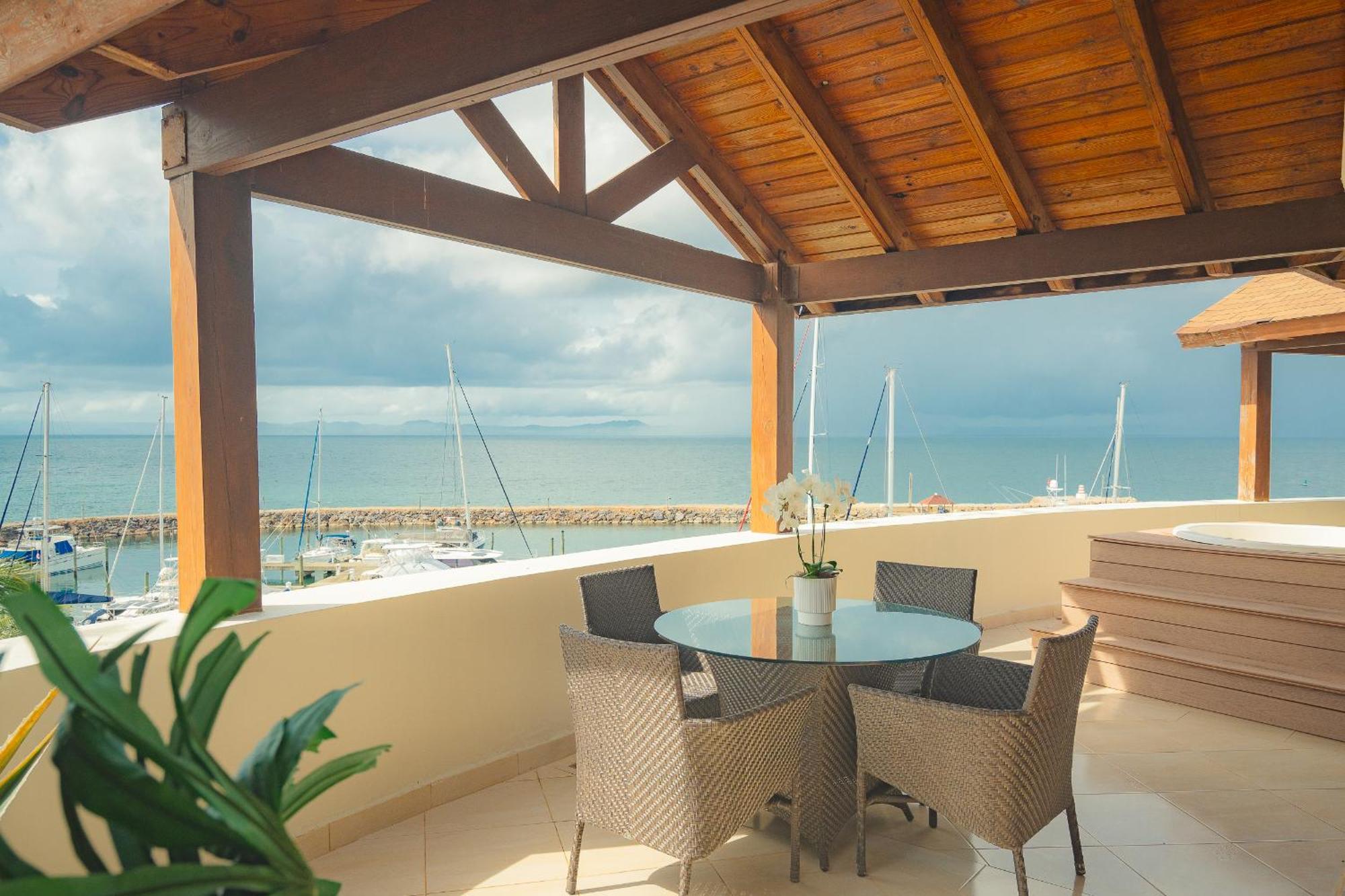 The Bannister & Yacht Club By Mint