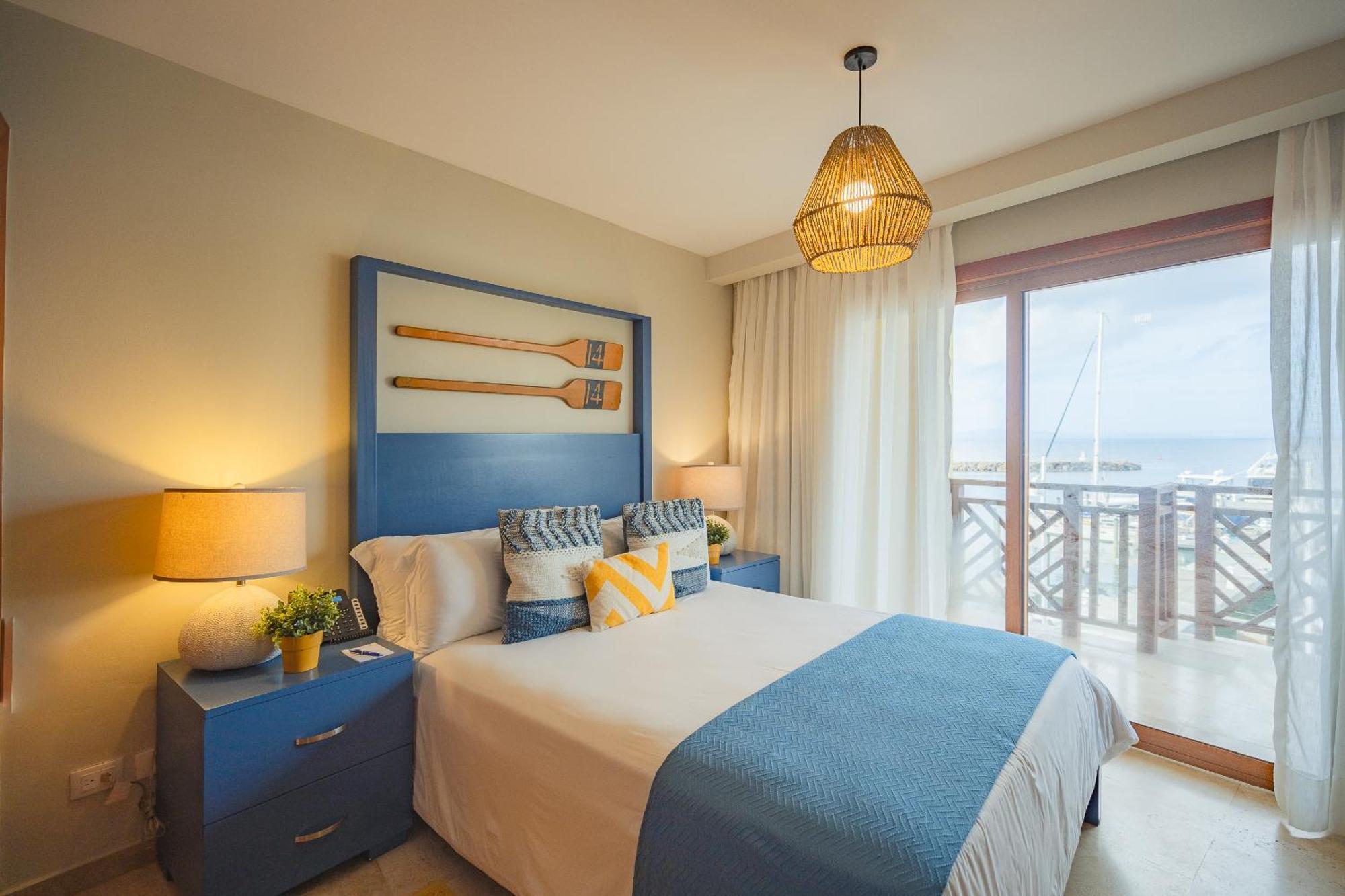 The Bannister & Yacht Club By Mint 5*