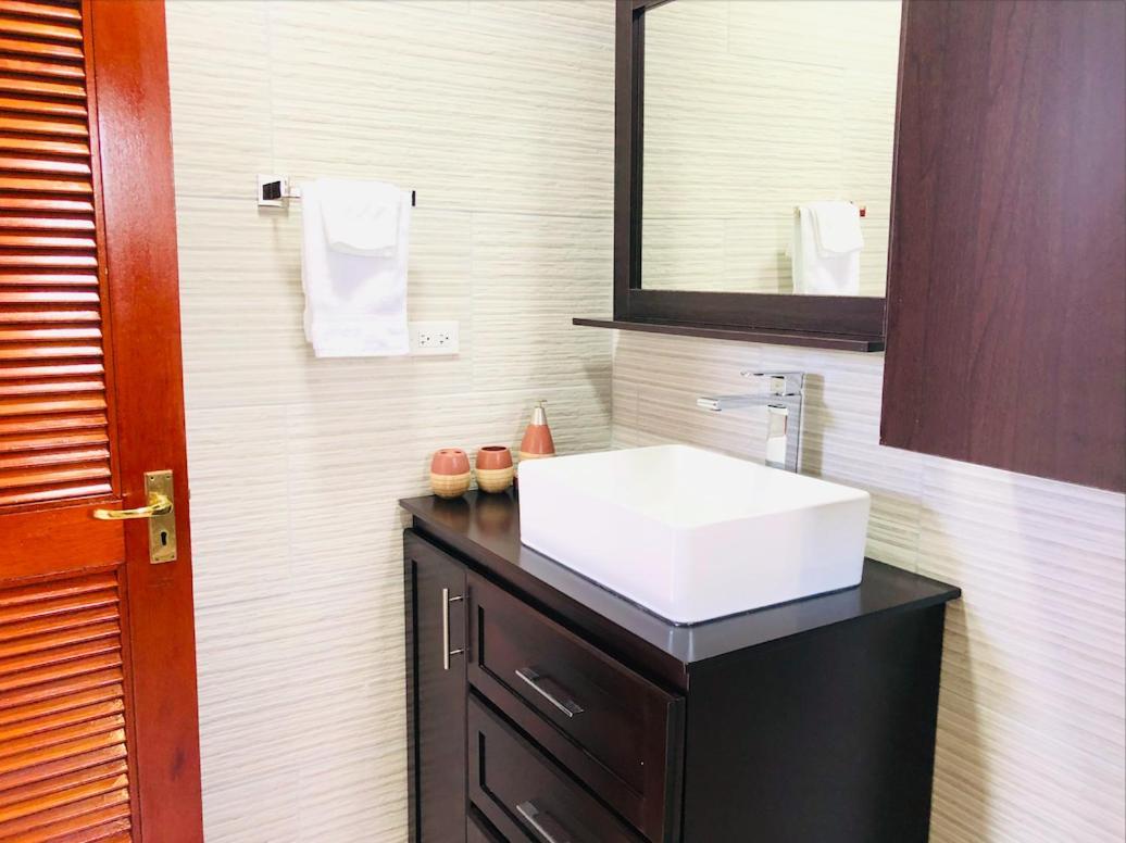 Luxury And Rooms,the Lagoons * Montego Bay