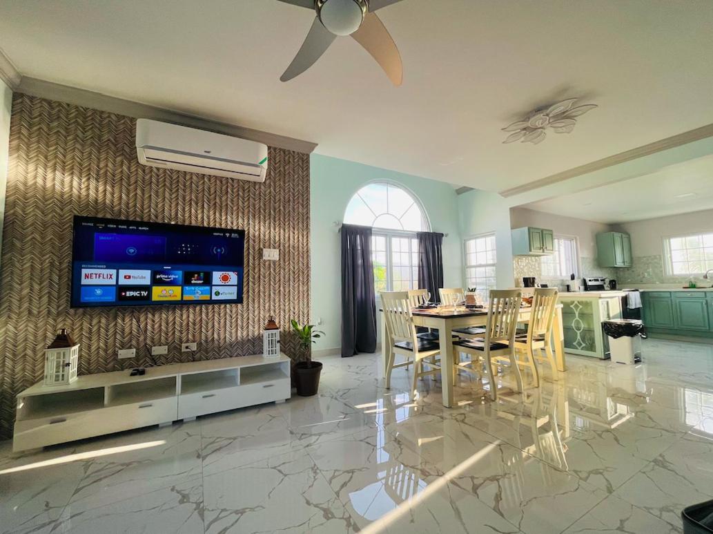 Luxury And Rooms,the Lagoons Apartamento Montego Bay