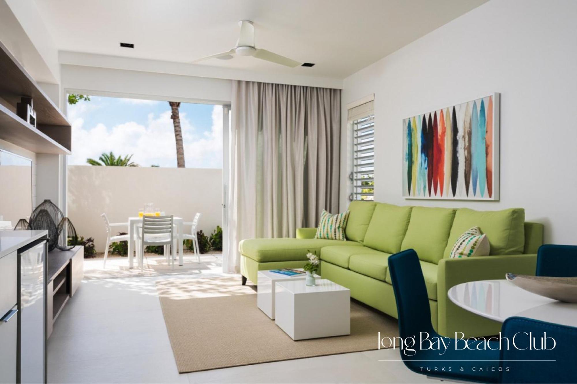 Club * Long Bay