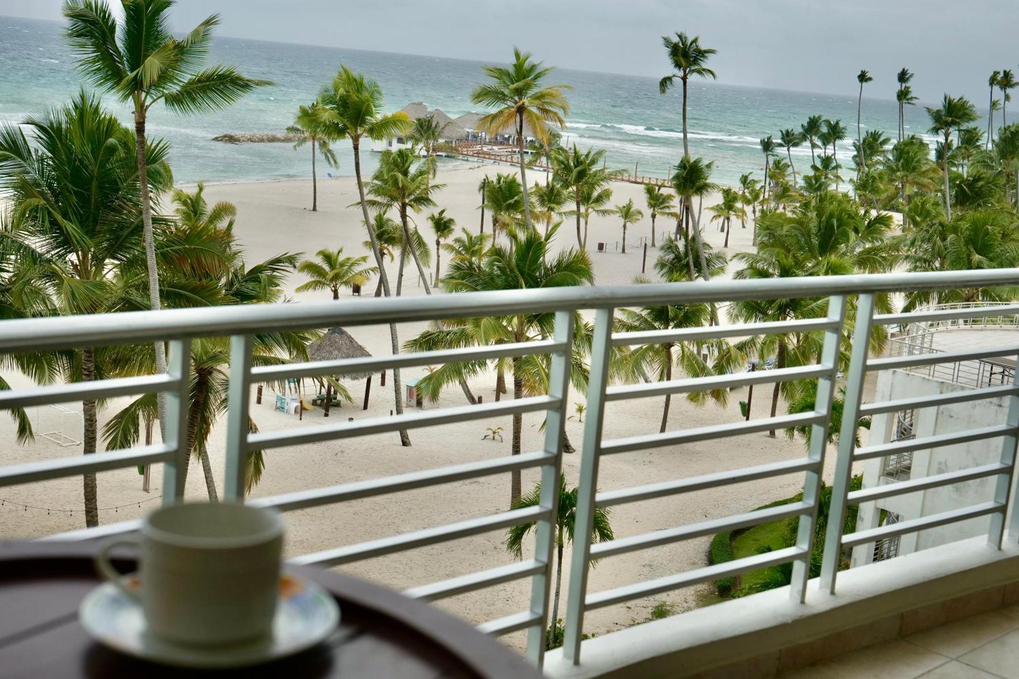 Costadelsol-juandolio-seaview-frontbeach-cozy-2br-3bds-6pax- Apartment