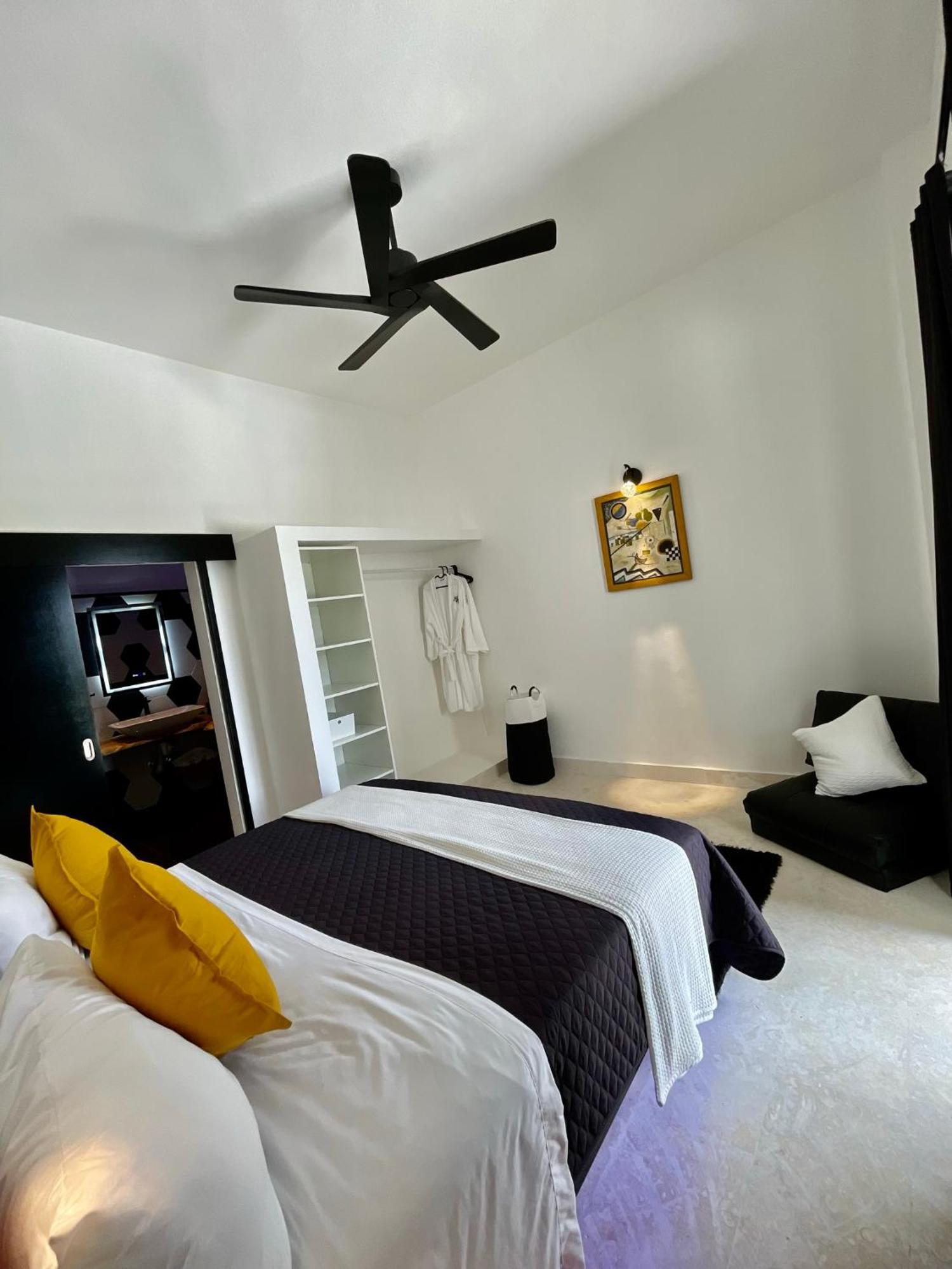 Casa Black And White Frente Al Mar Villa Las Galeras