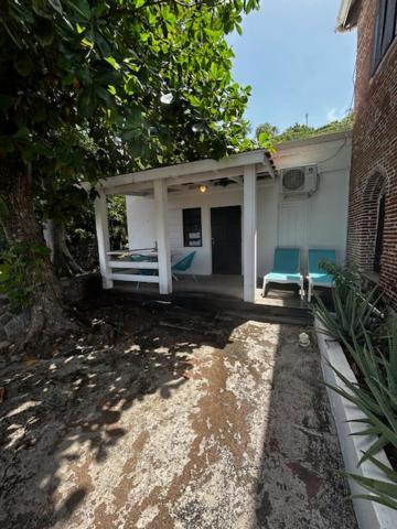 Aparthotel The Old Gin House 4*