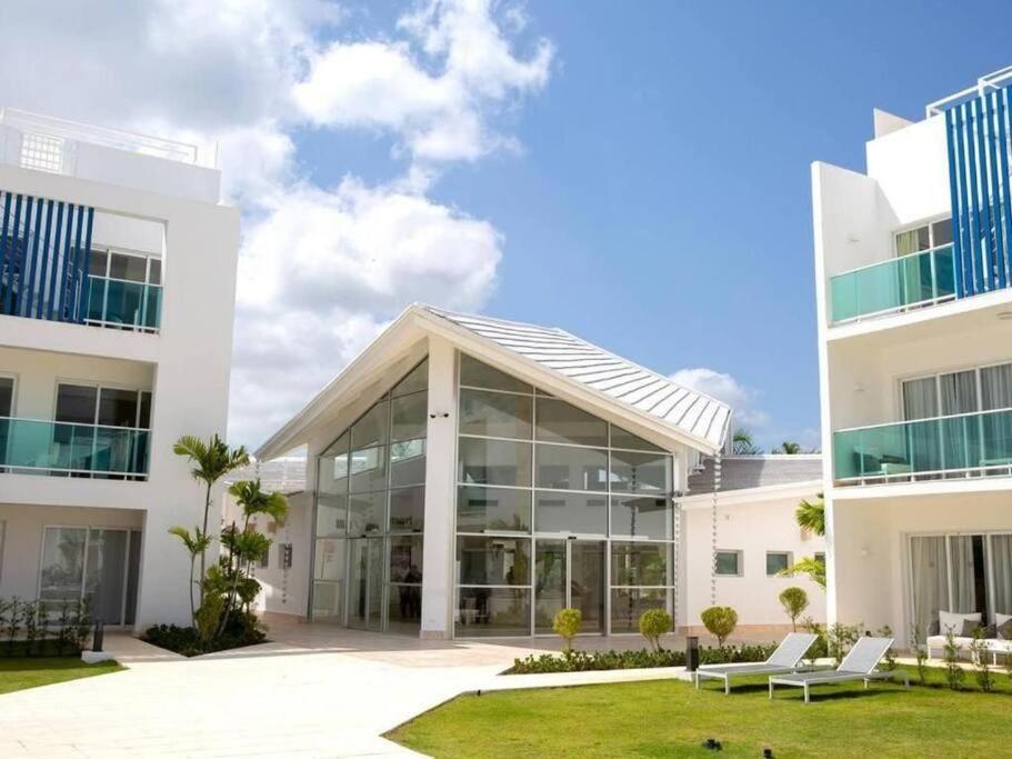 Apartamento Paradise Pool Front And At