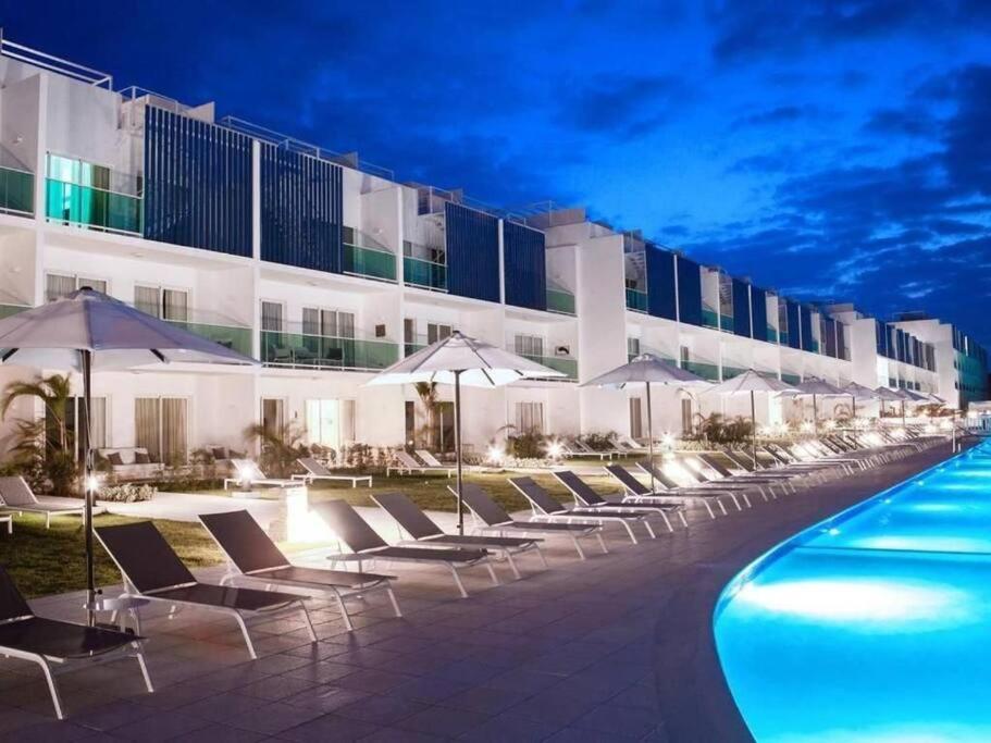 Apartamento Paradise Pool Front And At *