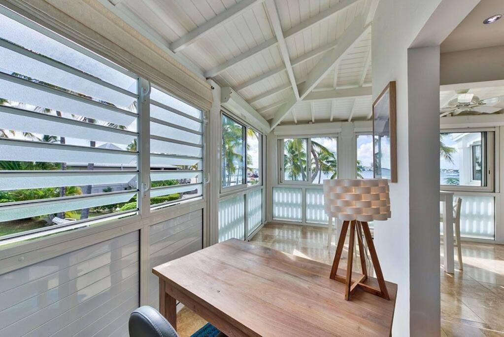 La Vida - Duplex On The Apartment