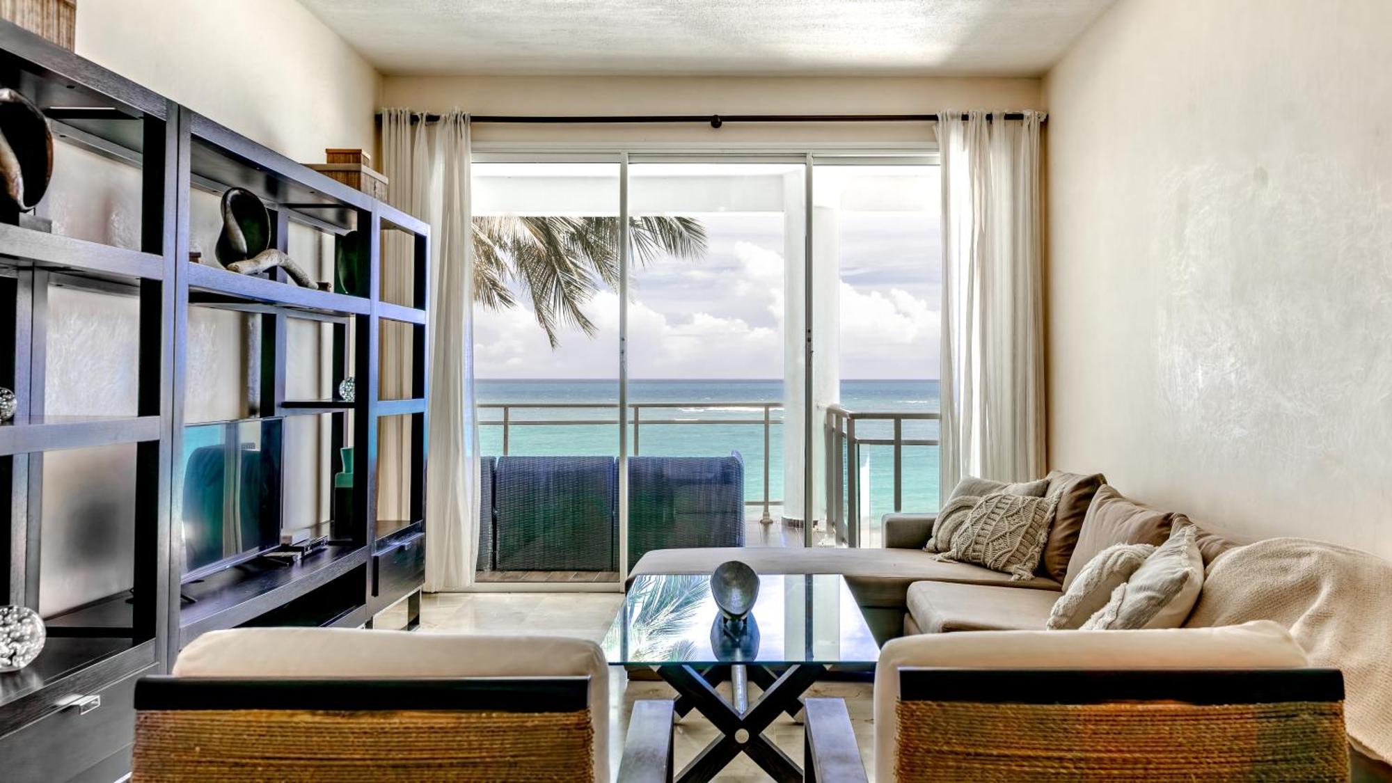 Aparthotel Watermark Luxury Oceanfront Residences 5*