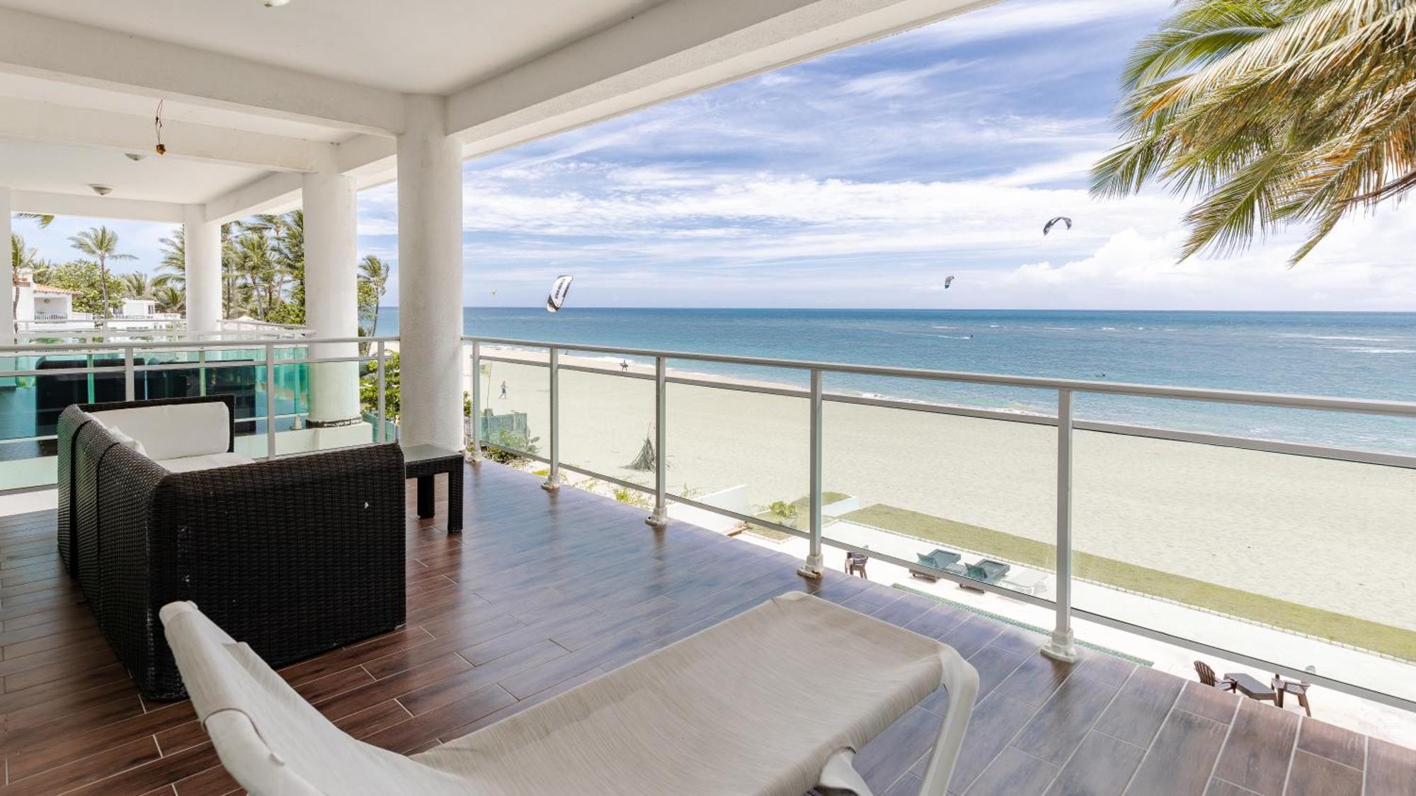 Watermark Luxury Oceanfront Residences Aparthotel