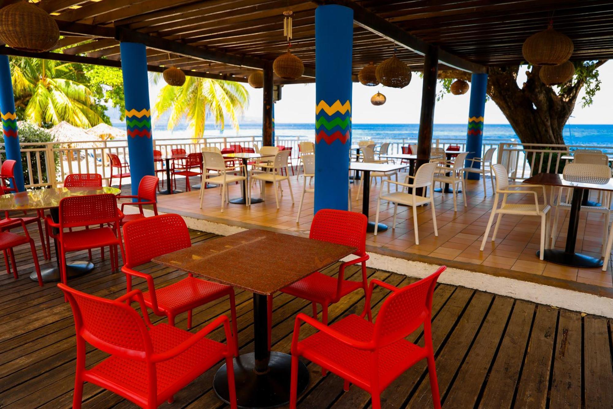 Grand Decameron Montego Beach, A Trademark All-inclusive Resort
