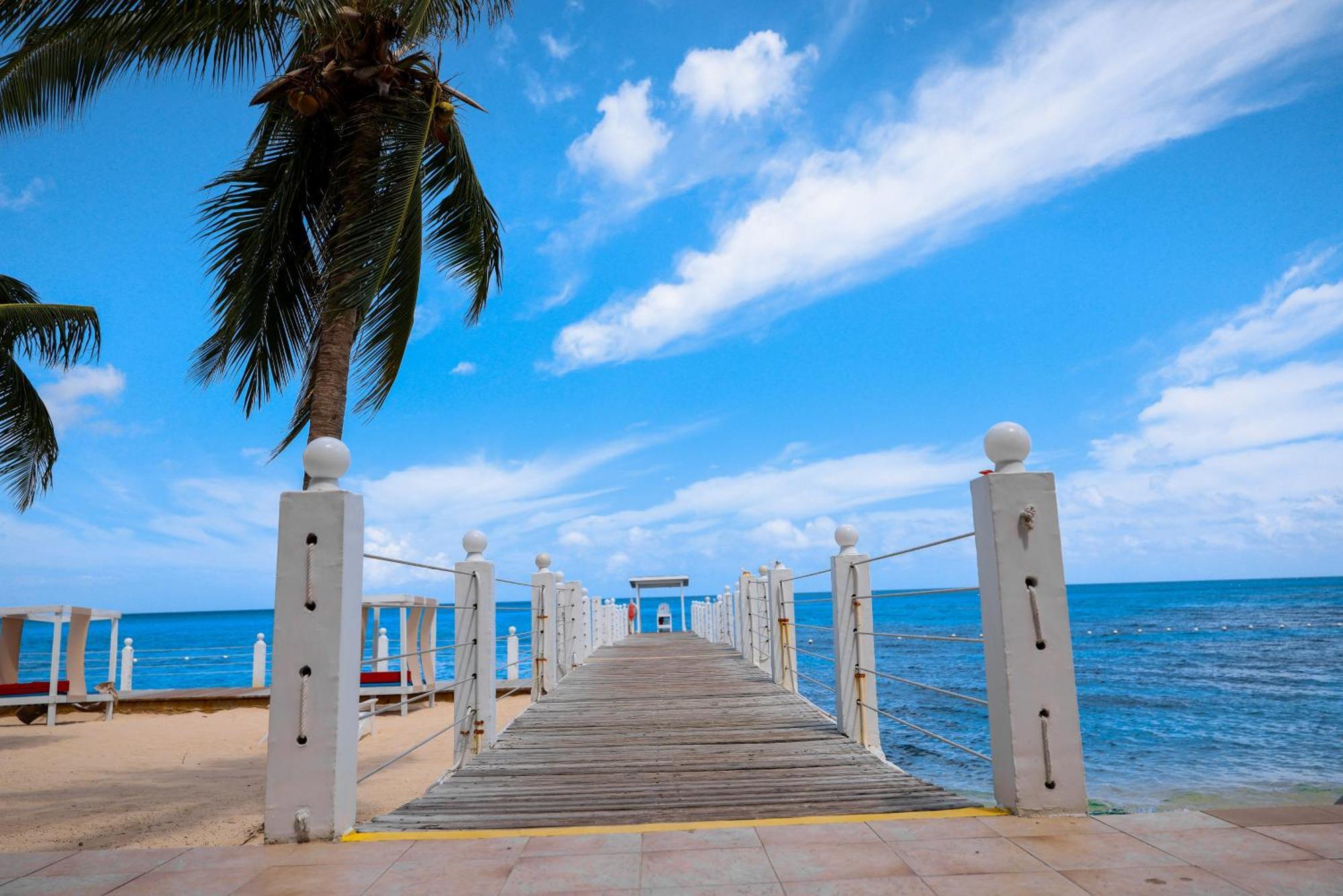 Resort Grand Decameron Montego Beach, A Trademark All-inclusive Montego Bay