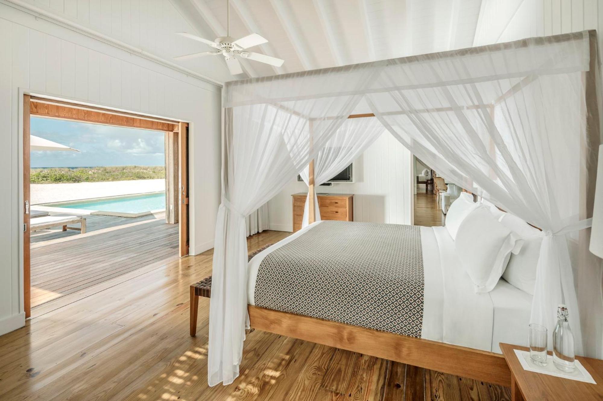 Hotel Parrot Cay 5*