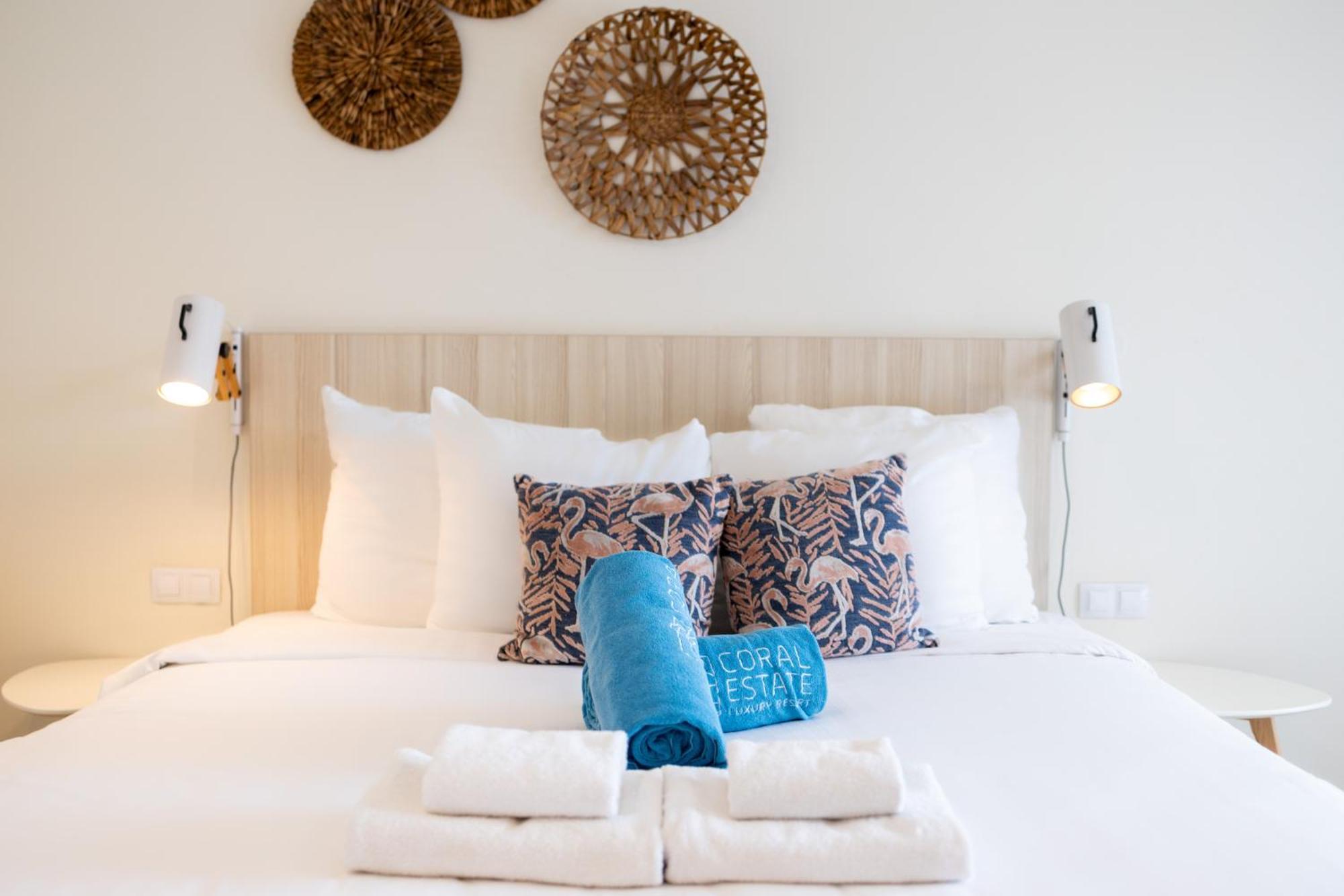 Coral Estate Luxury Resort 4*