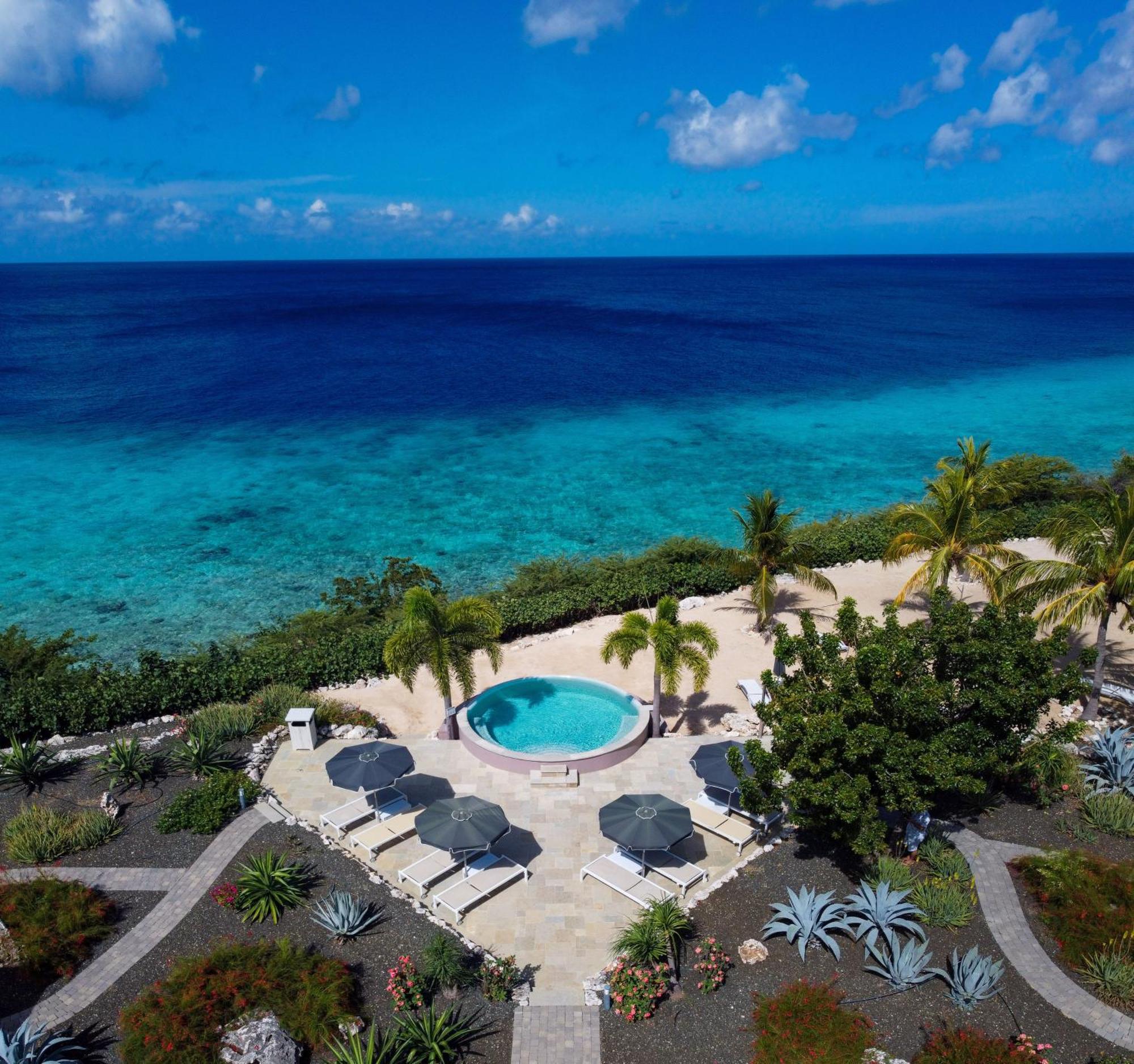Coral Estate Luxury Resort