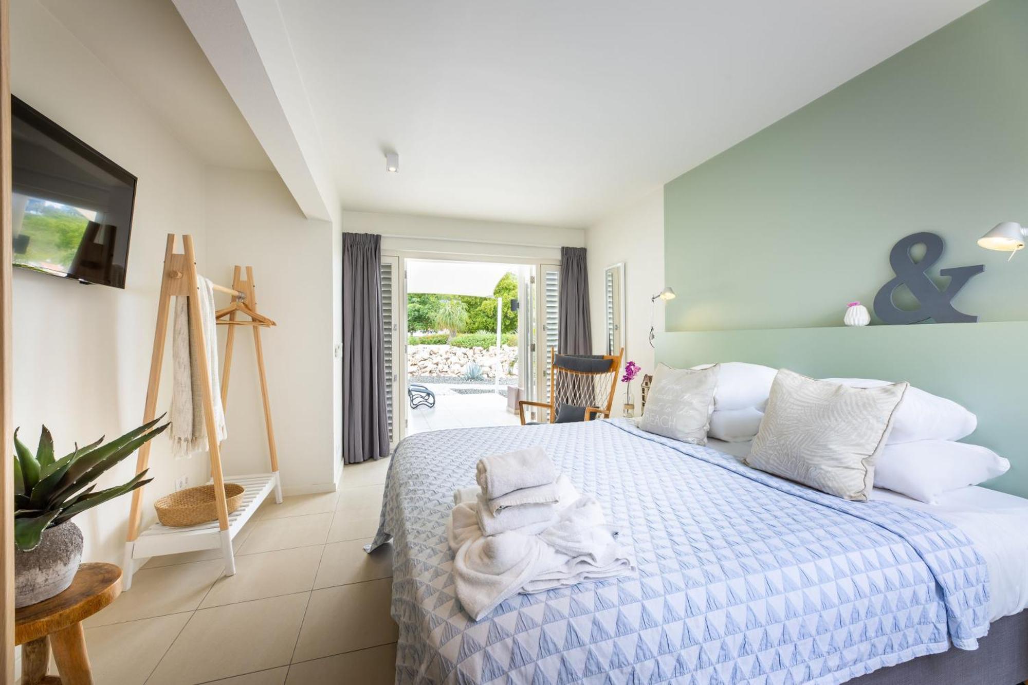 Coral Estate Luxury Resort 4*