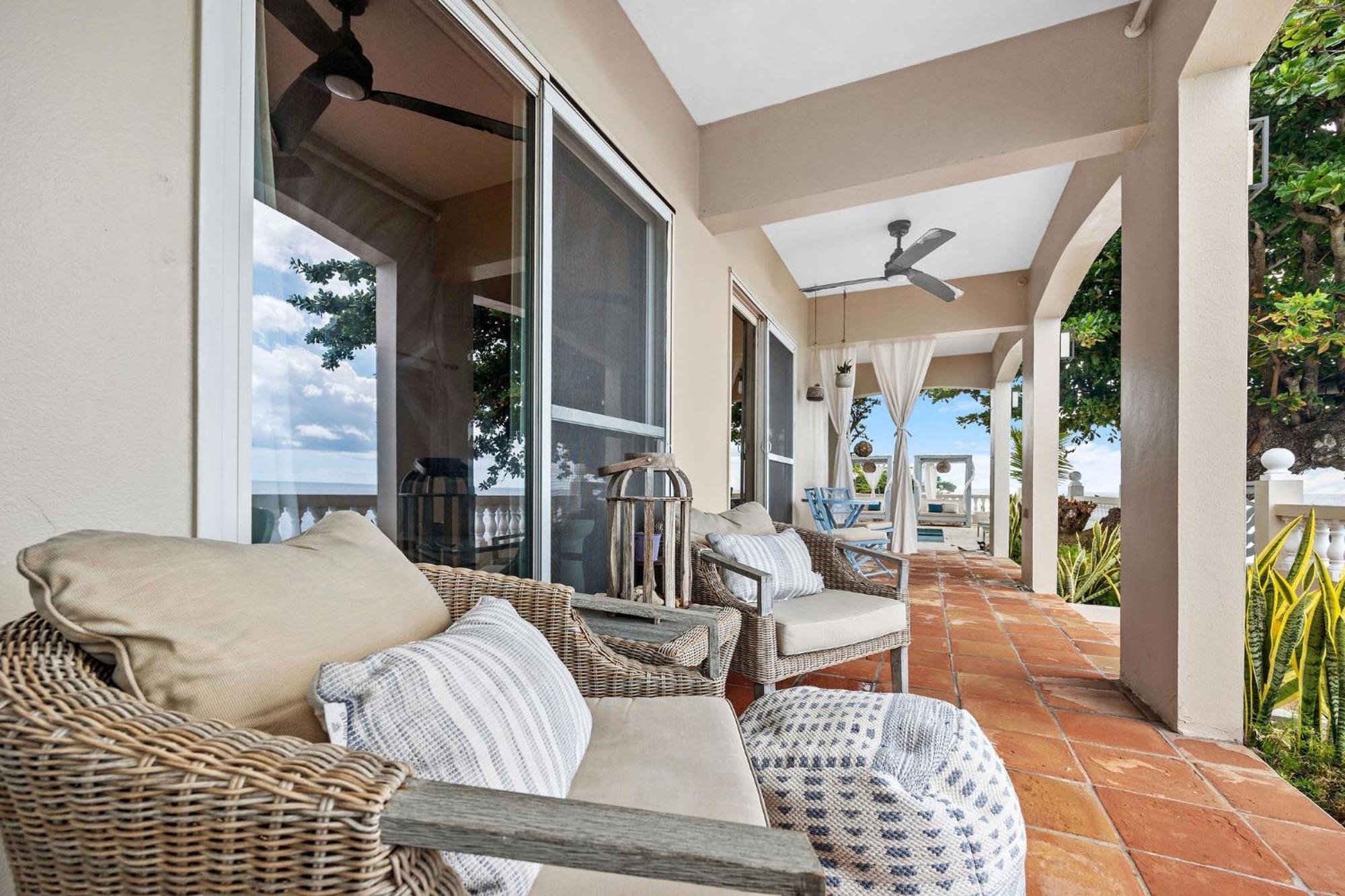 Bed & Breakfast Tres Sirenas