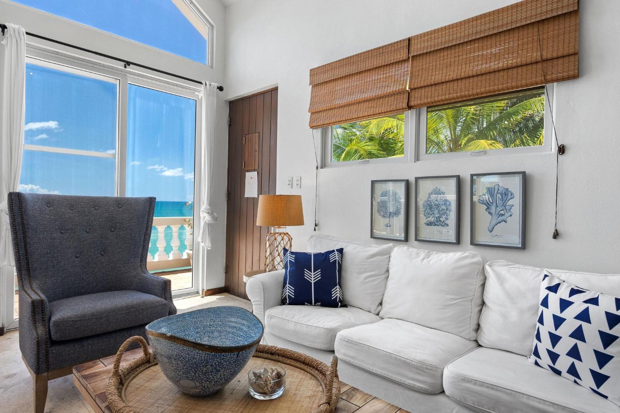 Tres Sirenas Bed & Breakfast *
